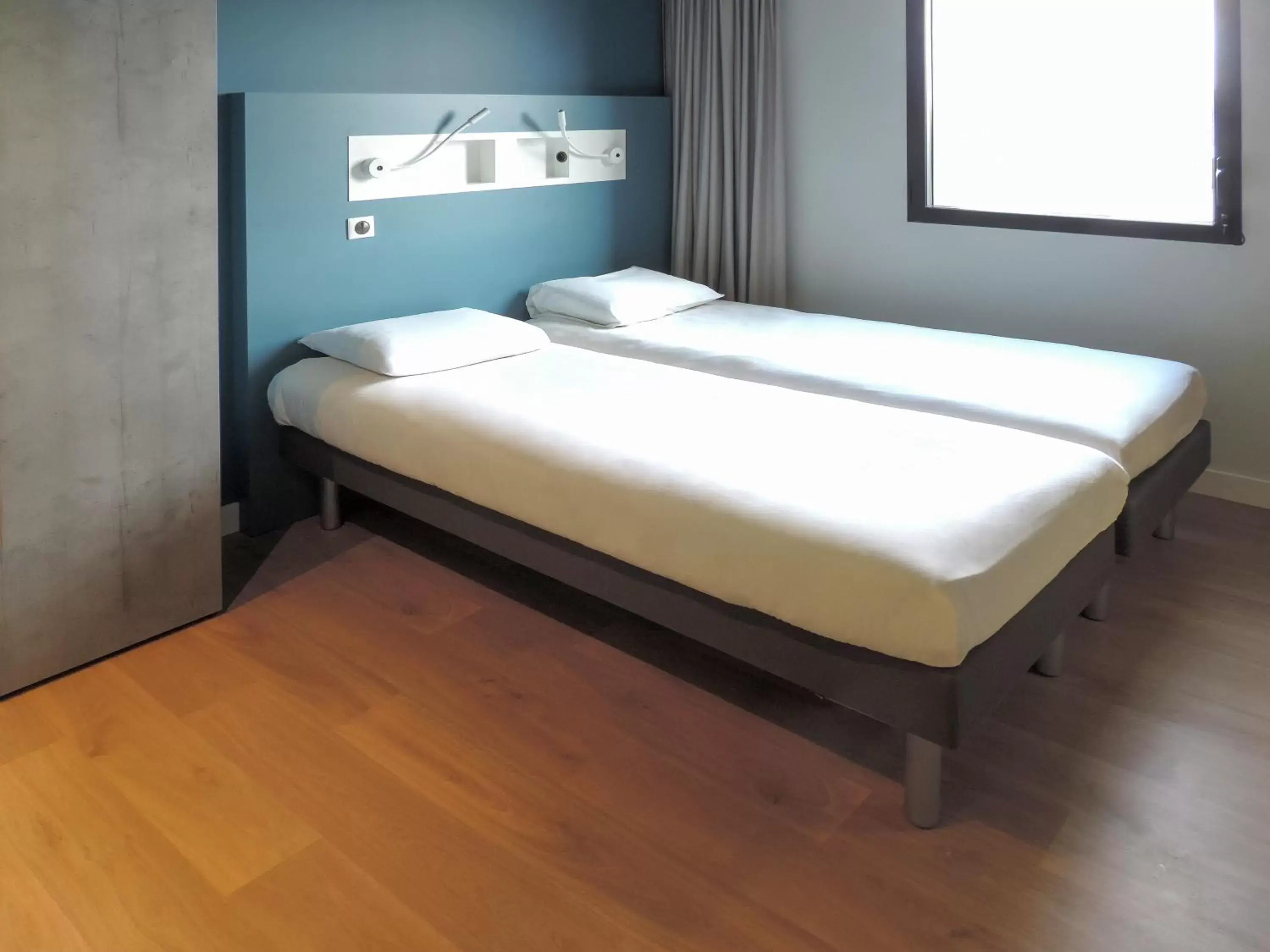 Bedroom, Bed in ibis budget Rouen Centre Rive Gauche