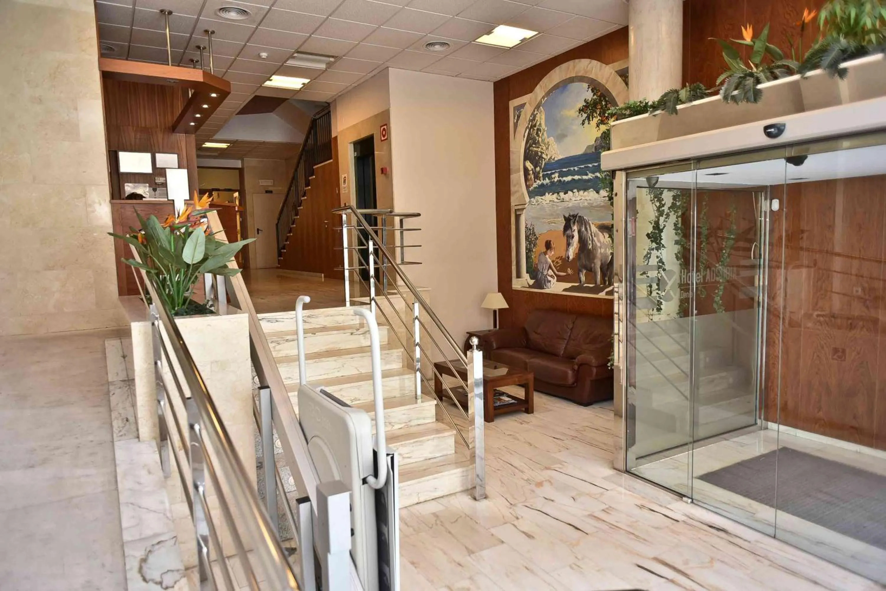 Facade/entrance in Hotel Adsubia