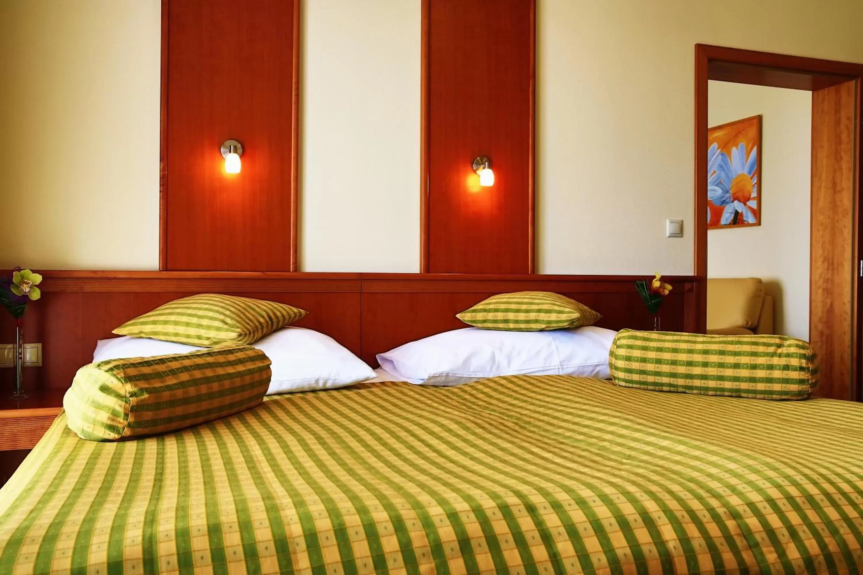 Bedroom, Bed in PRIMAVERA Hotel & Congress centre