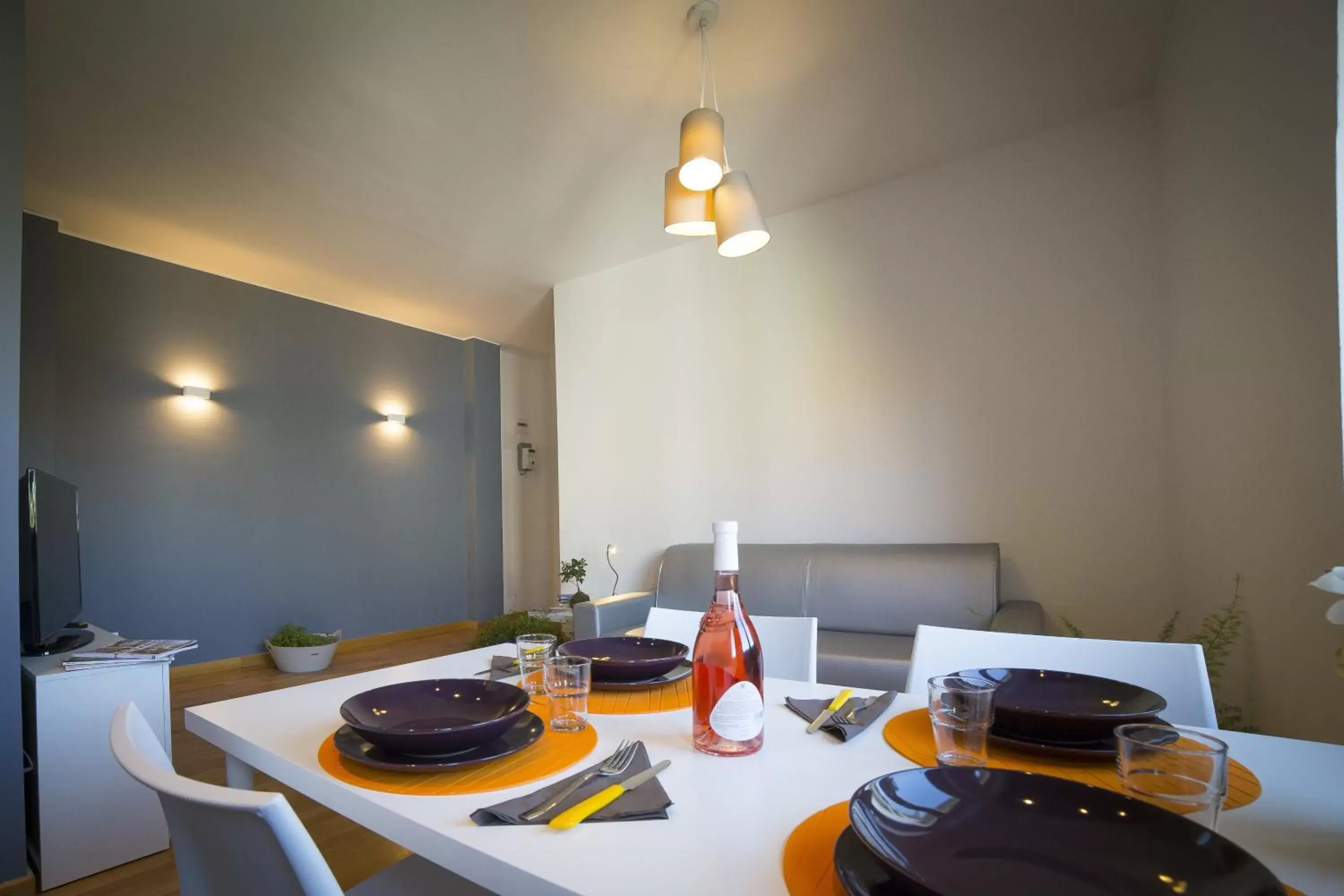 Living room, Dining Area in Dreams Hotel Residenza Gambara