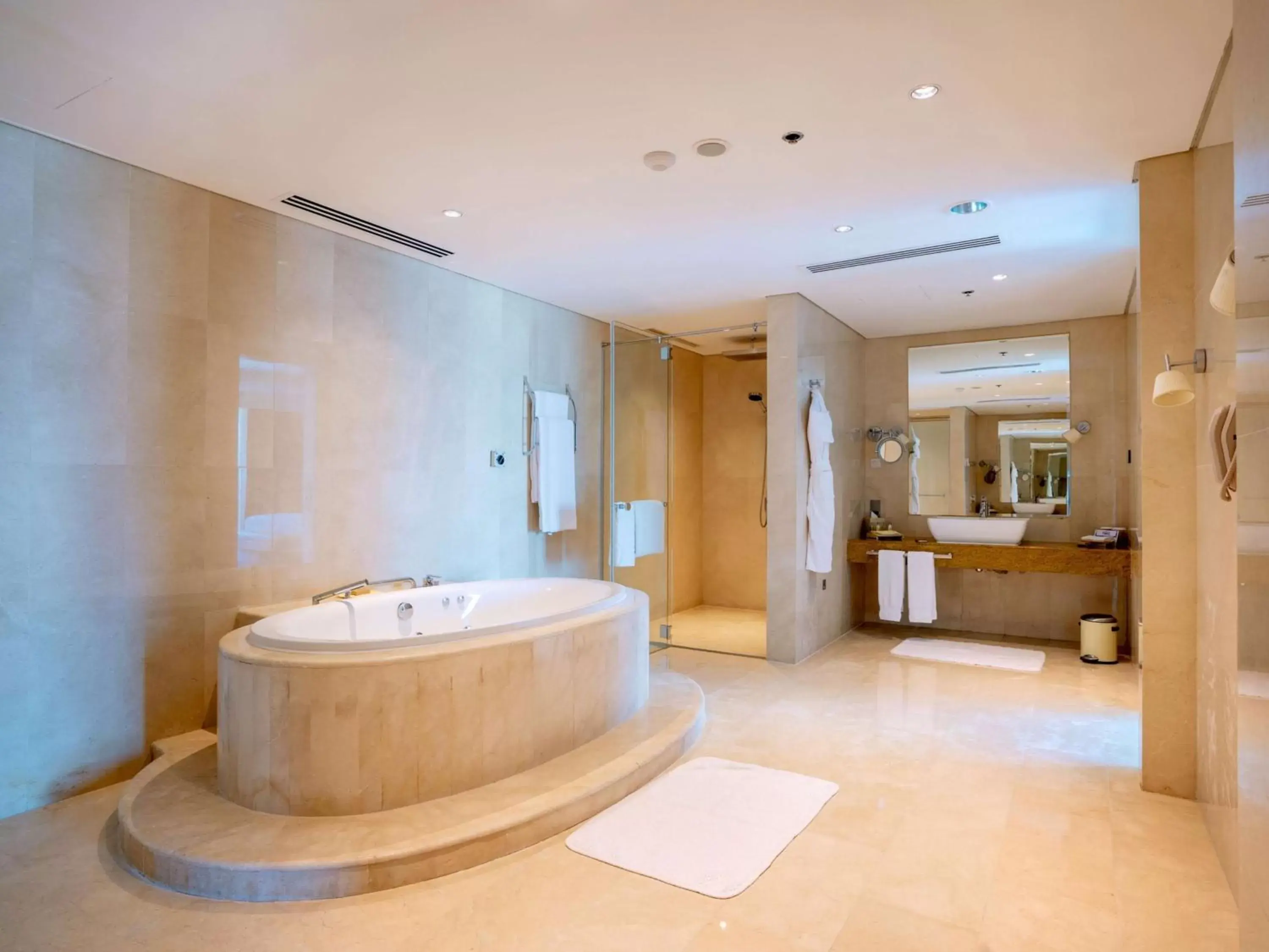 Bathroom in Hilton Doha