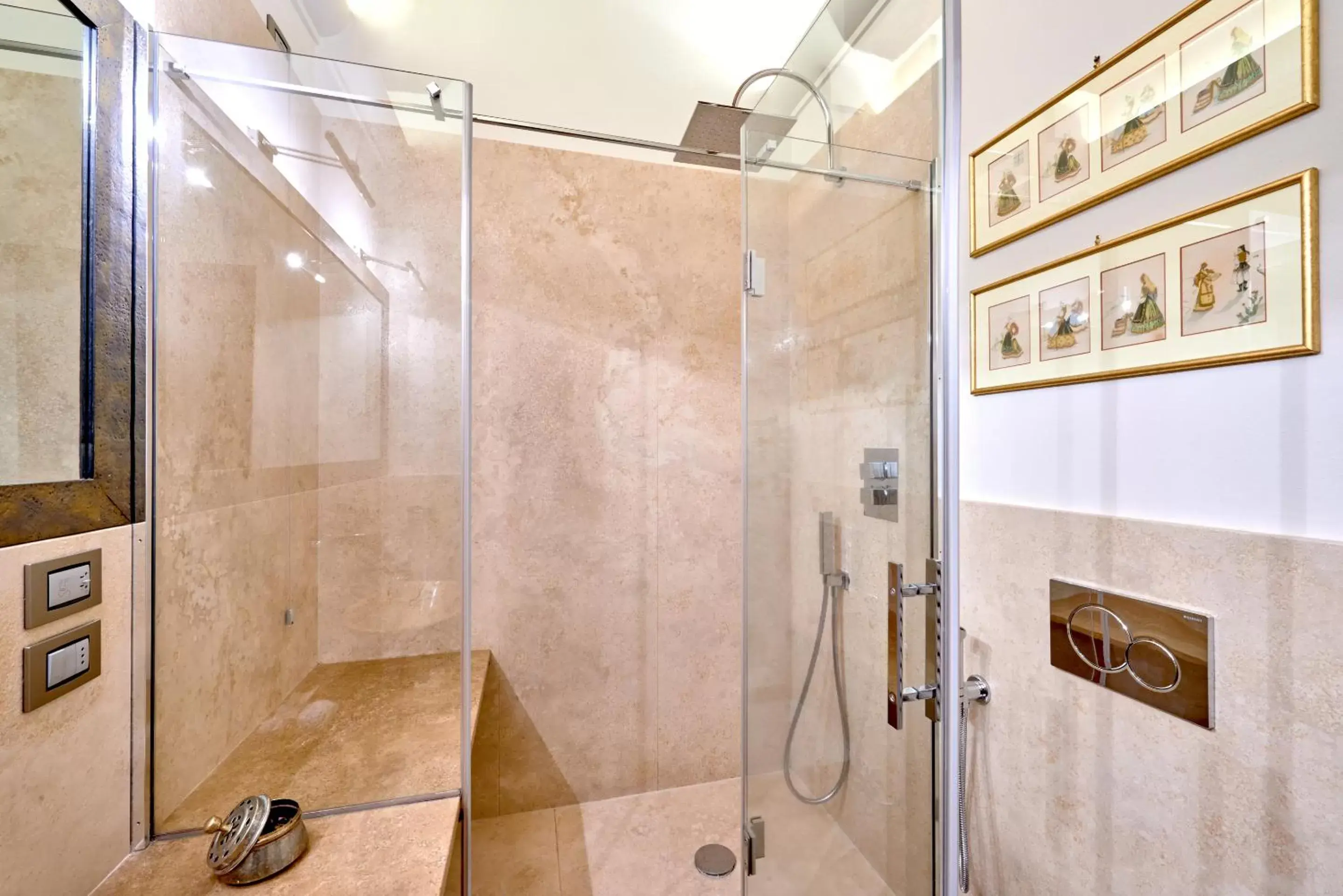 Shower, Bathroom in Il Tosco