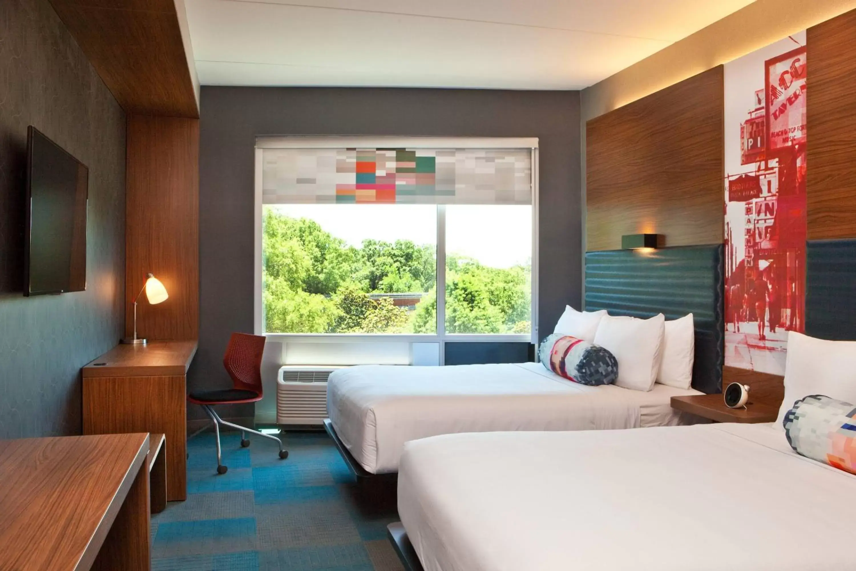 Photo of the whole room, Bed in Aloft Raleigh