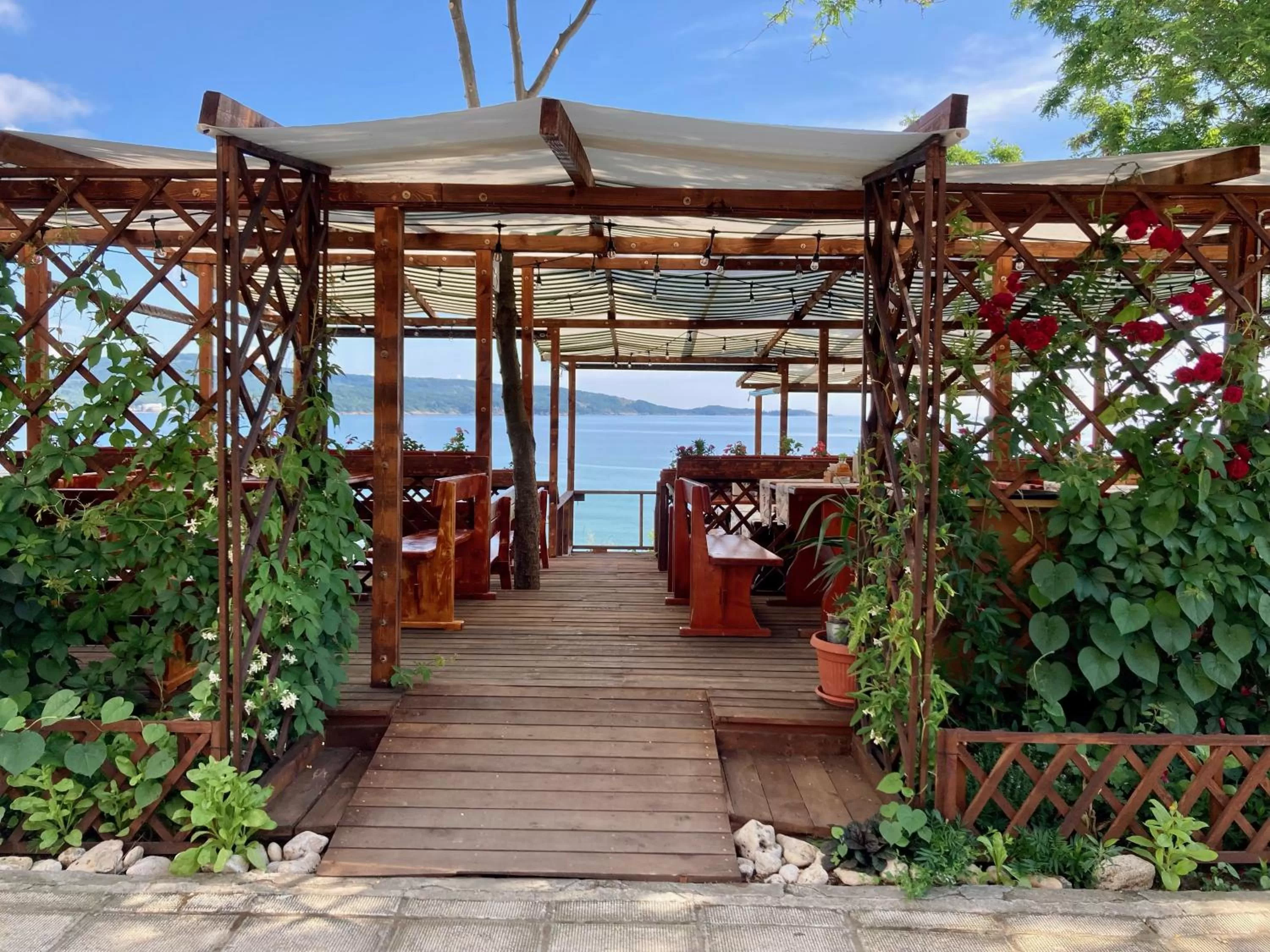 Restaurant/places to eat in Plovdiv Hotel