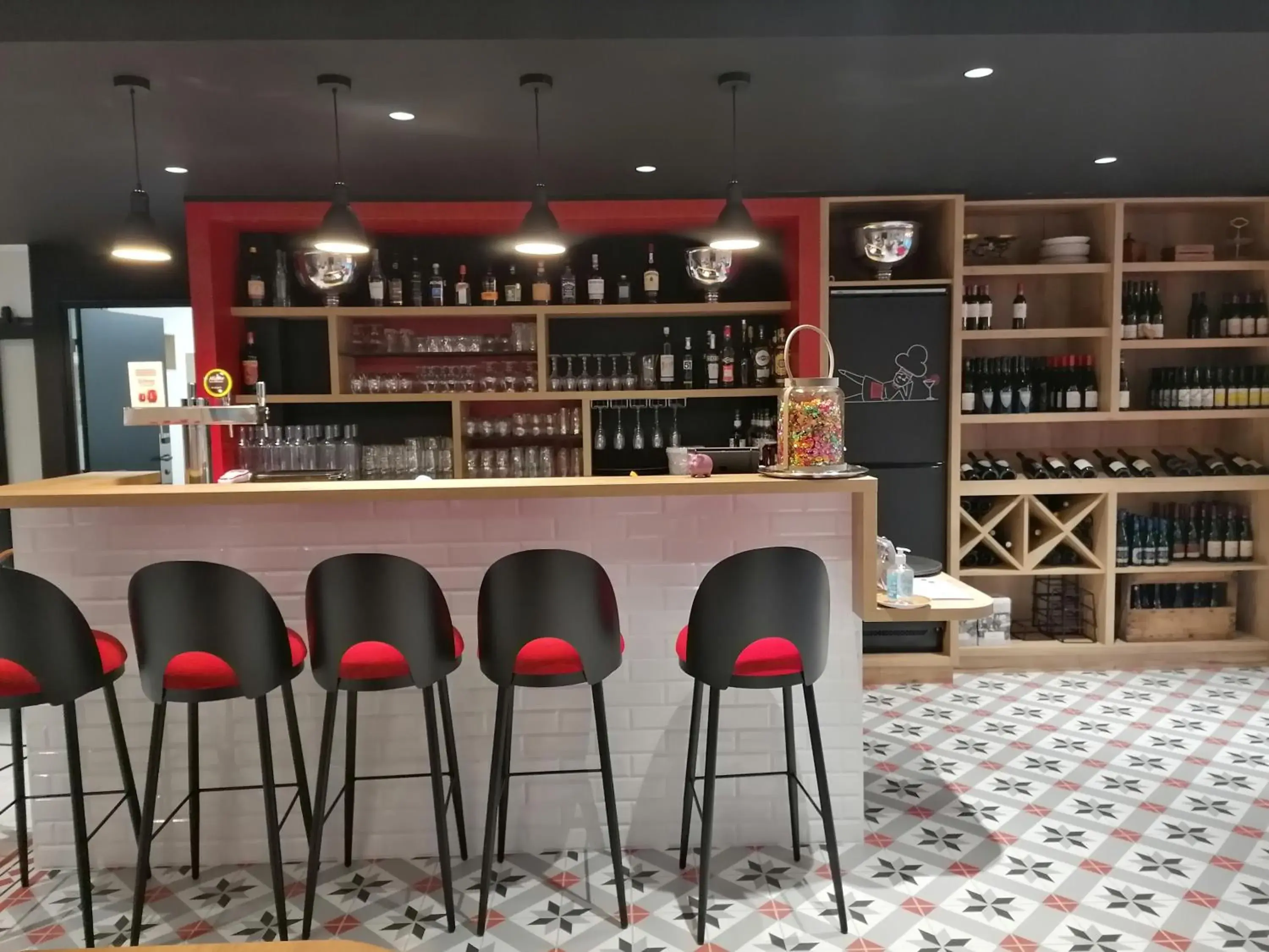 Lounge or bar, Lounge/Bar in Logis Angers Sud