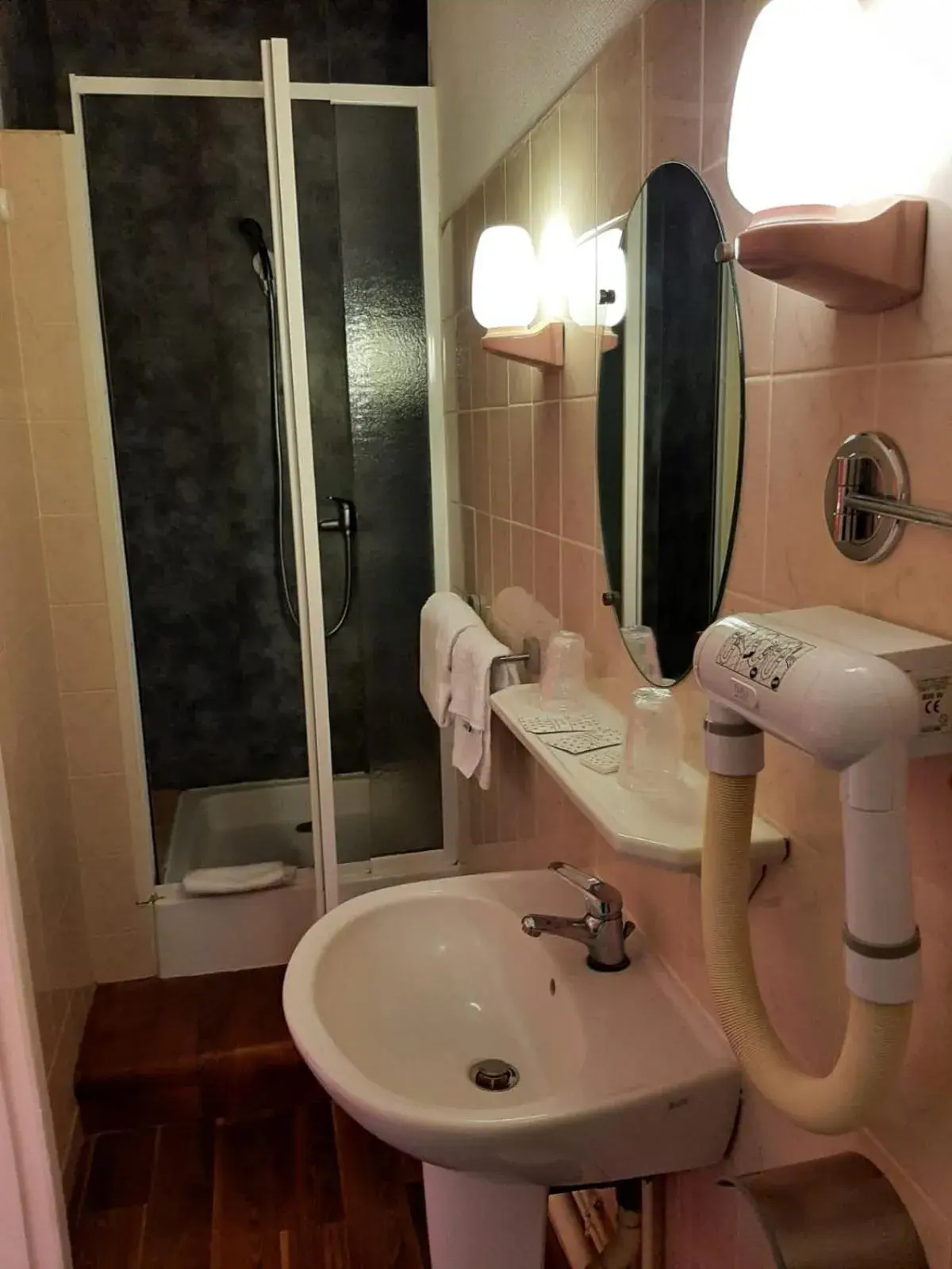 Bathroom in Hotel du Cygne
