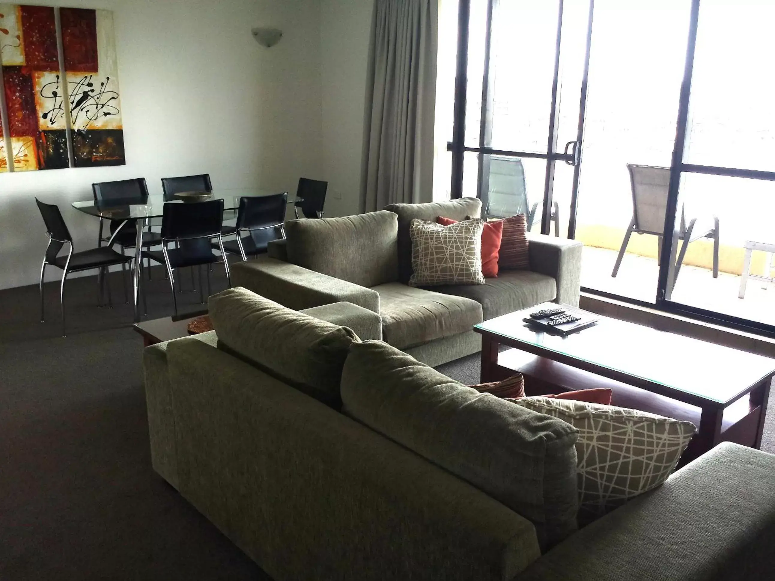Day, Lounge/Bar in Kirribilli Apartments
