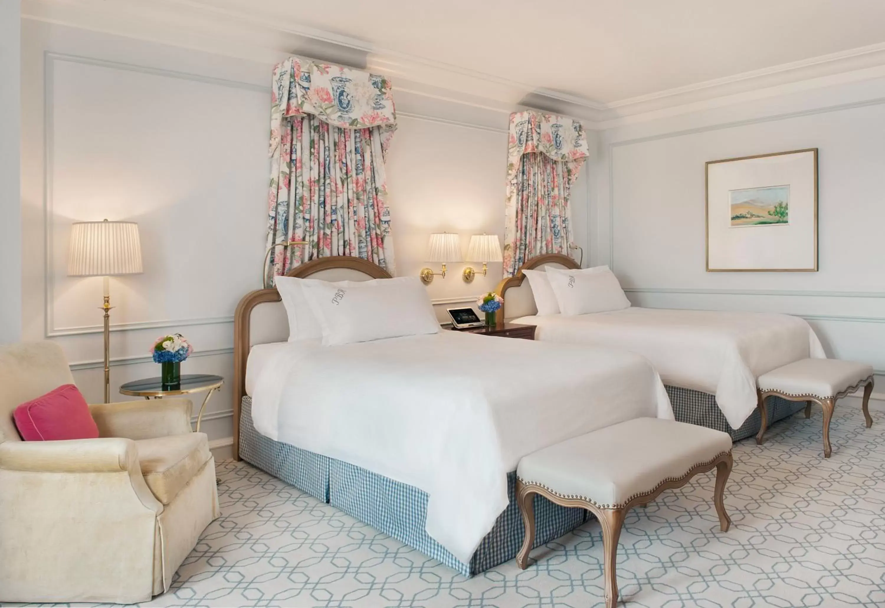 Bed in The Peninsula Beverly Hills Bed in The Peninsula Beverly Hills