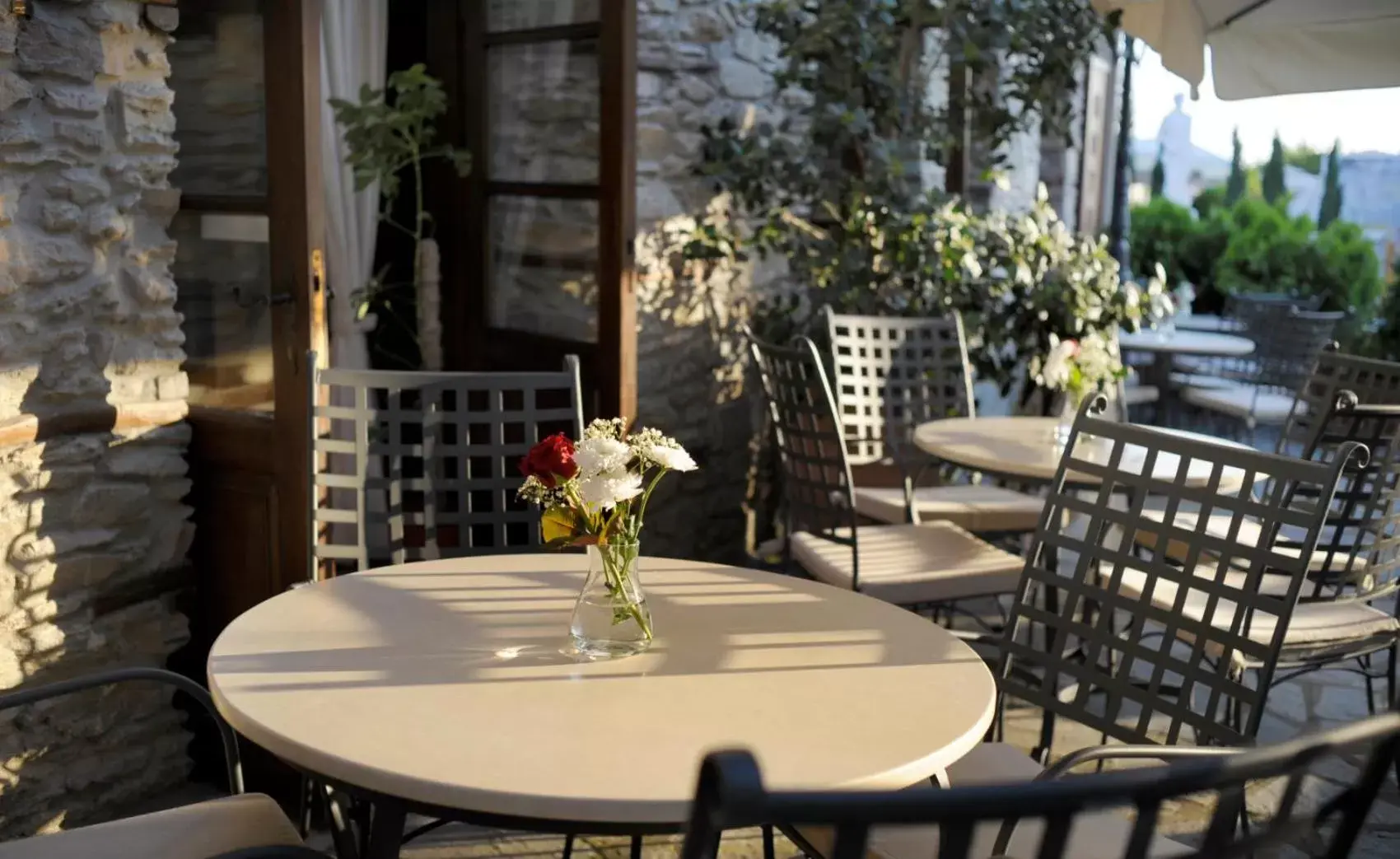 Patio in Marelia hotel