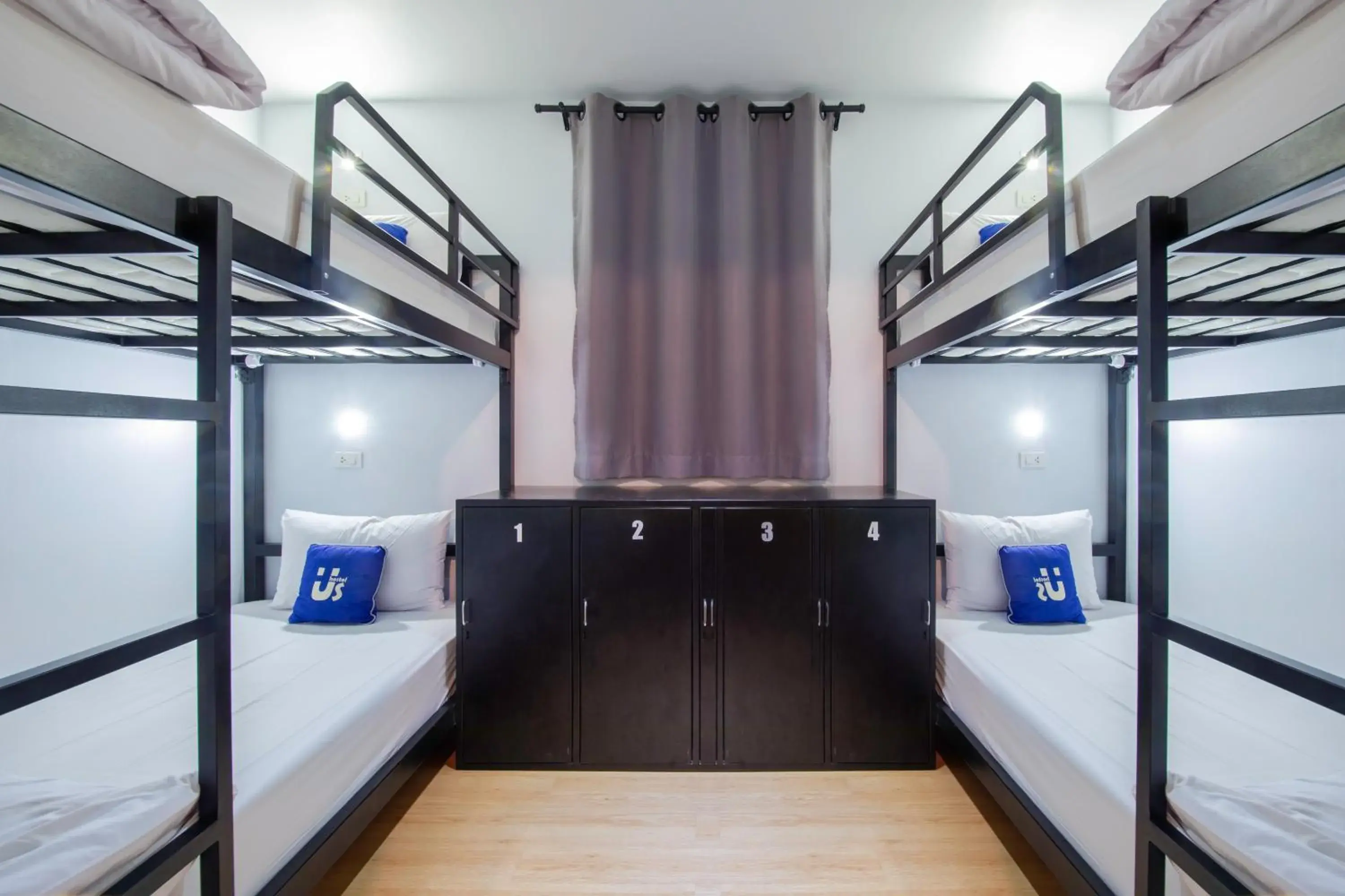 Bed in 4-Bed Mixed Dormitory Room in Us Hostel Samui Bed in 4-Bed Mixed Dormitory Room in Us Hostel Samui