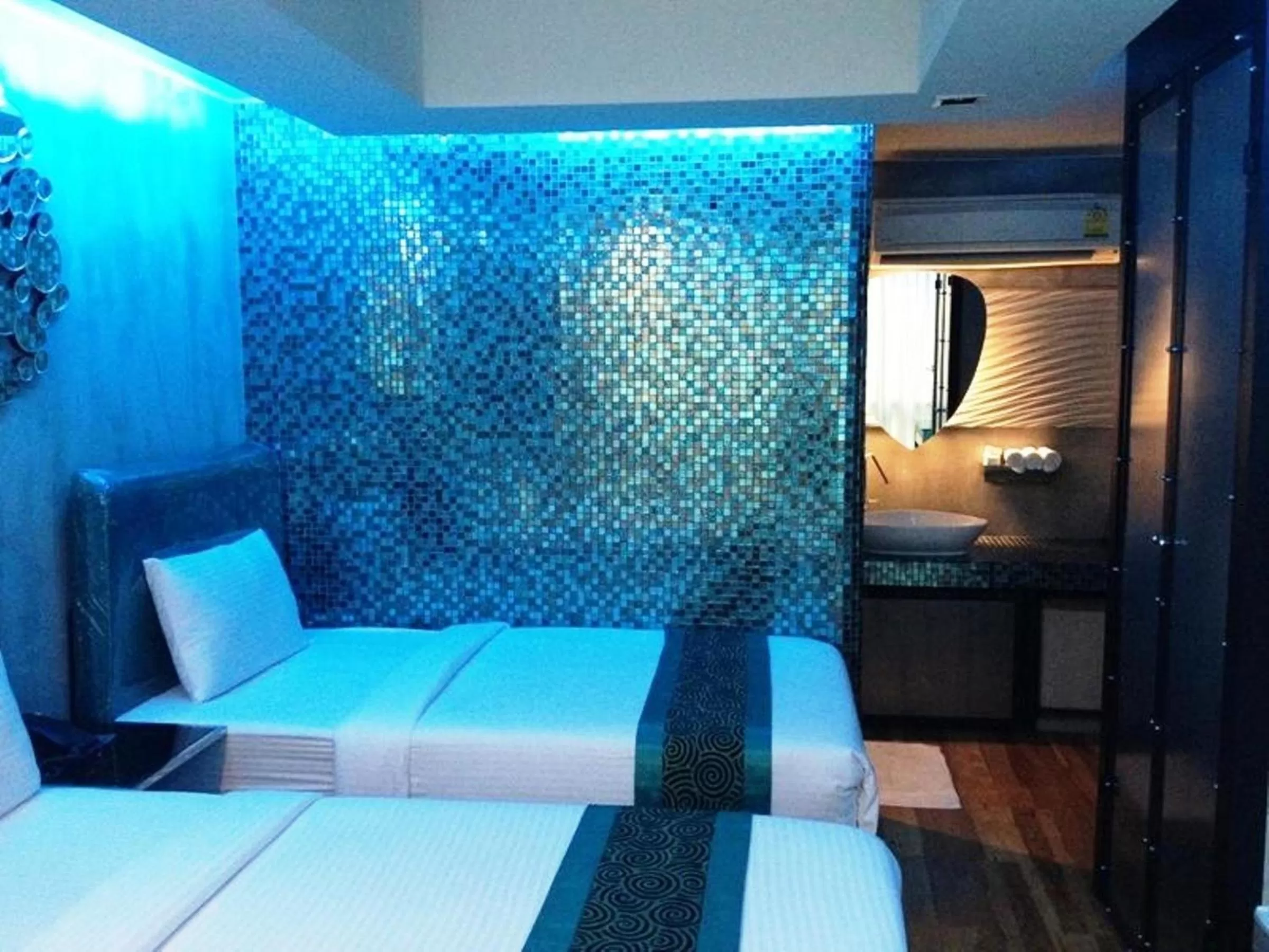 Photo of the whole room, Bed in Blutique Hotel
