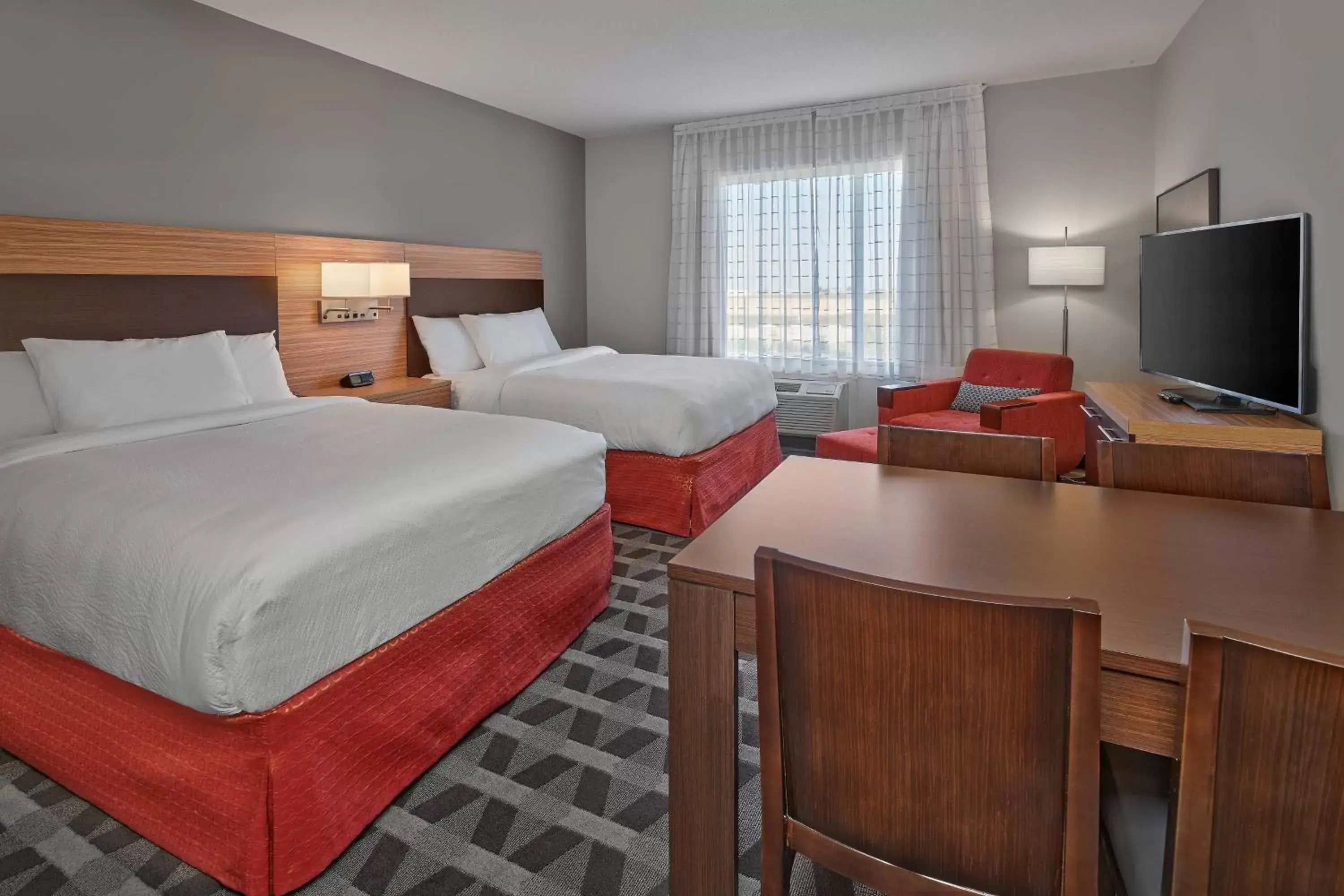 Photo of the whole room, Bed in TownePlace Suites by Marriott Edmonton Sherwood Park
