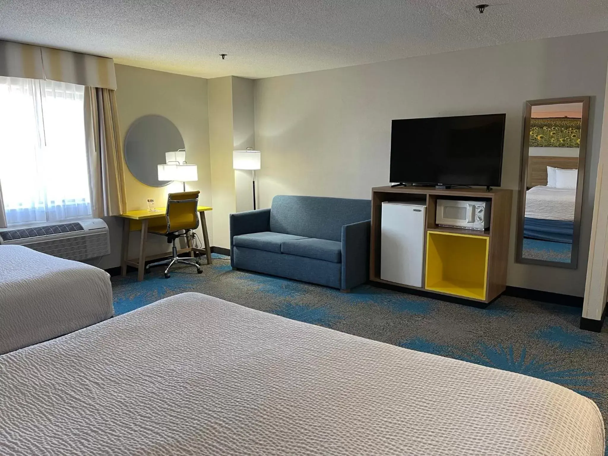 TV/Entertainment Center in Days Inn by Wyndham Colby