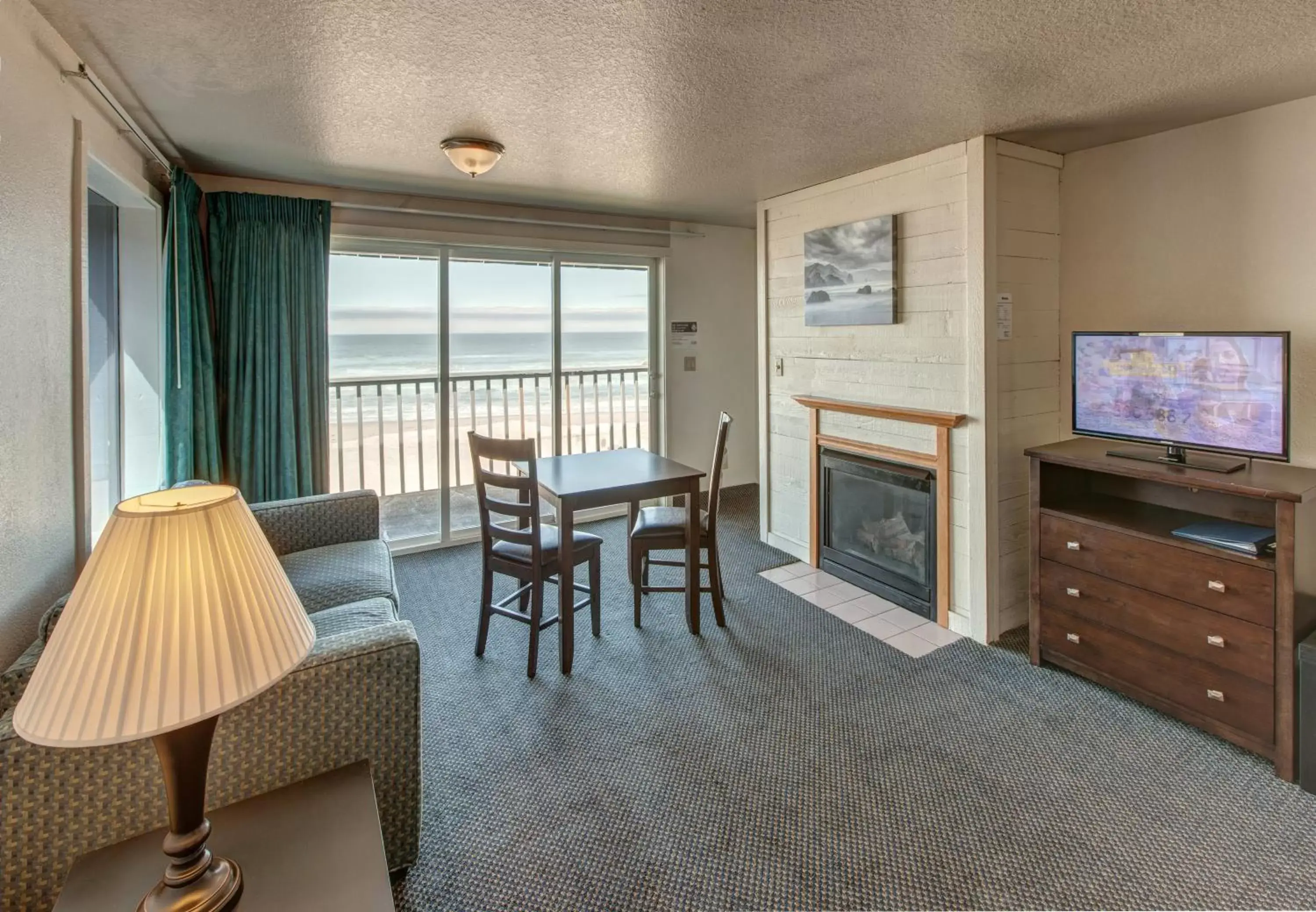Family Suite with Ocean View - Pet Friendly in Surfside Resort Family Suite with Ocean View - Pet Friendly in Surfside Resort