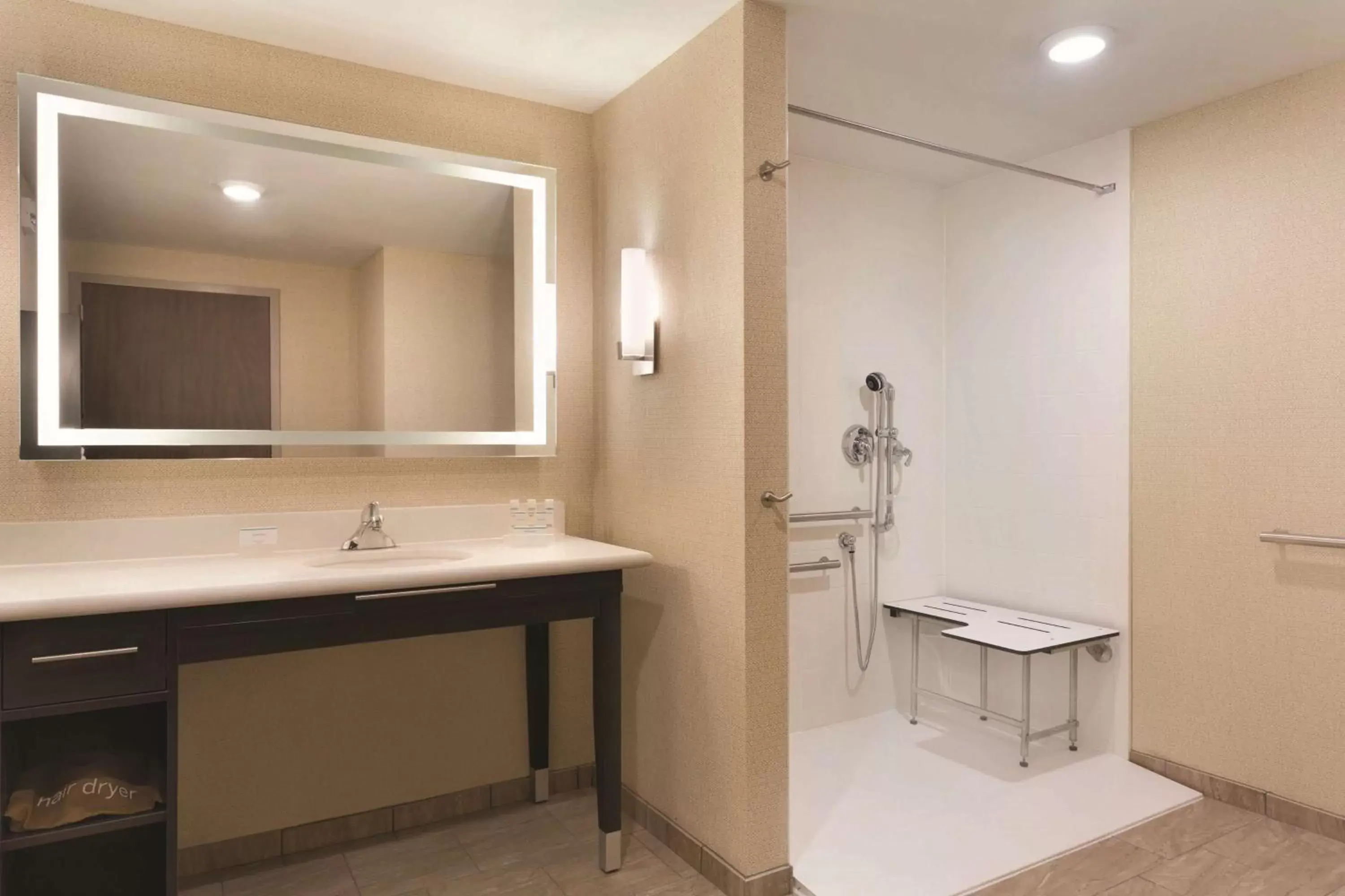 Bathroom in Homewood Suites by Hilton West Des Moines/SW Mall Area