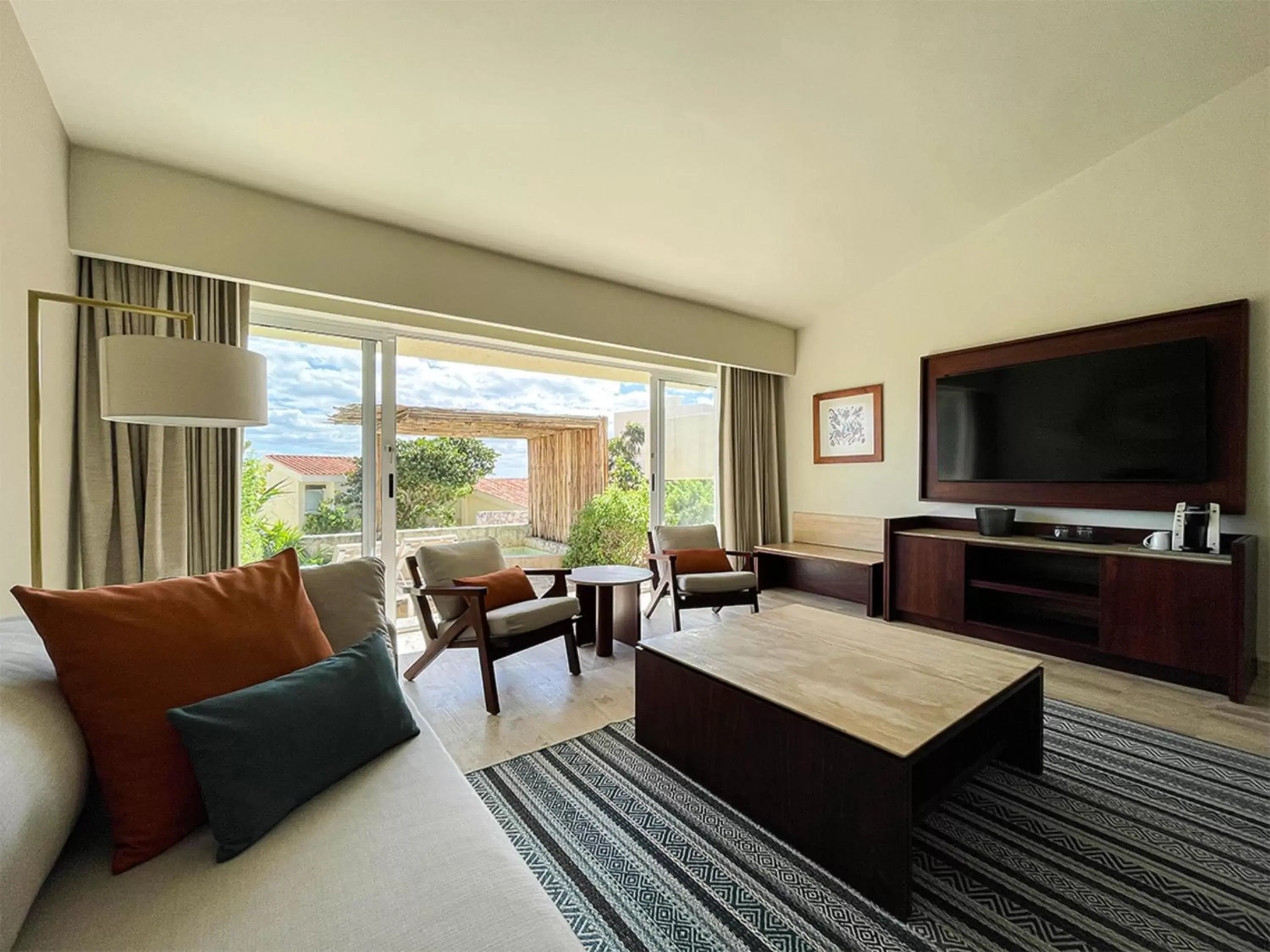 Living room, Seating Area in Grand Park Royal Cancun