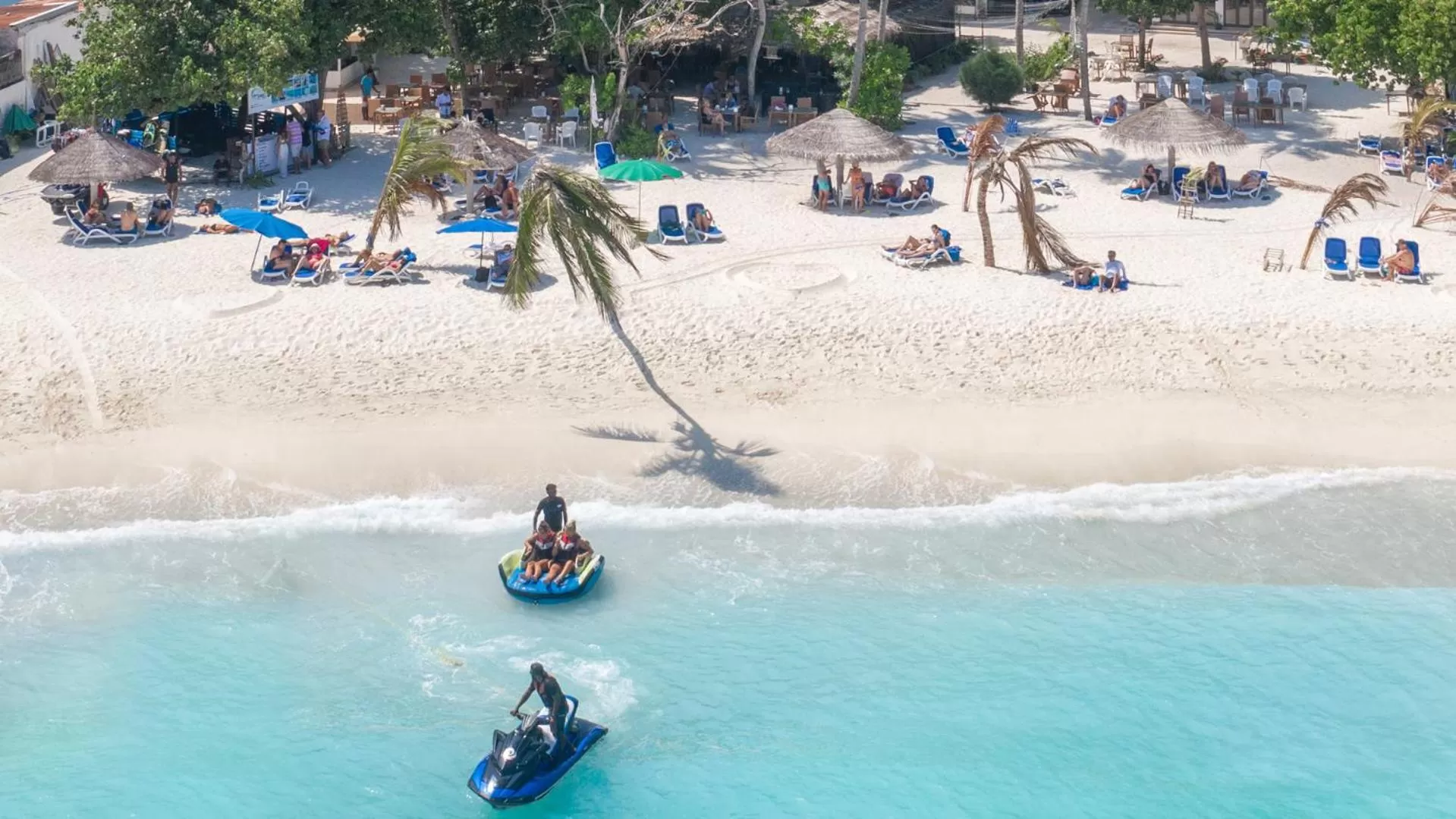 Beach in Arena Beach Hotel