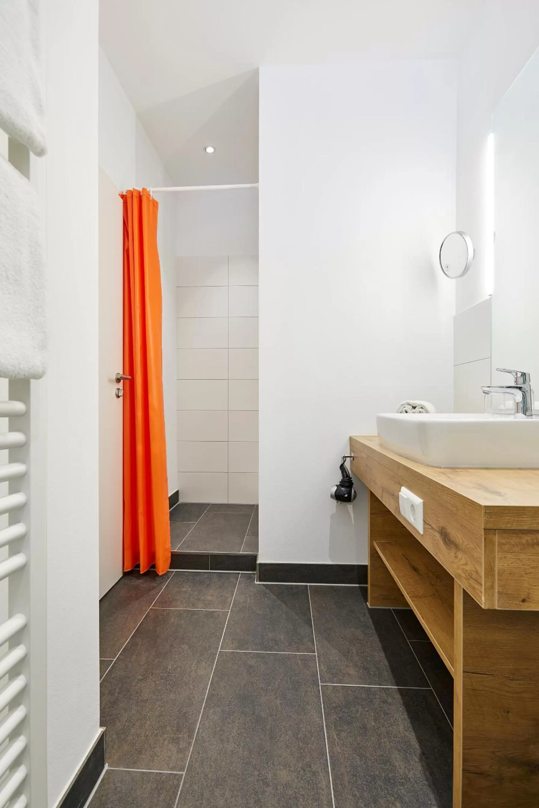 Shower in Hotel Goll Pforzheim-Niefern