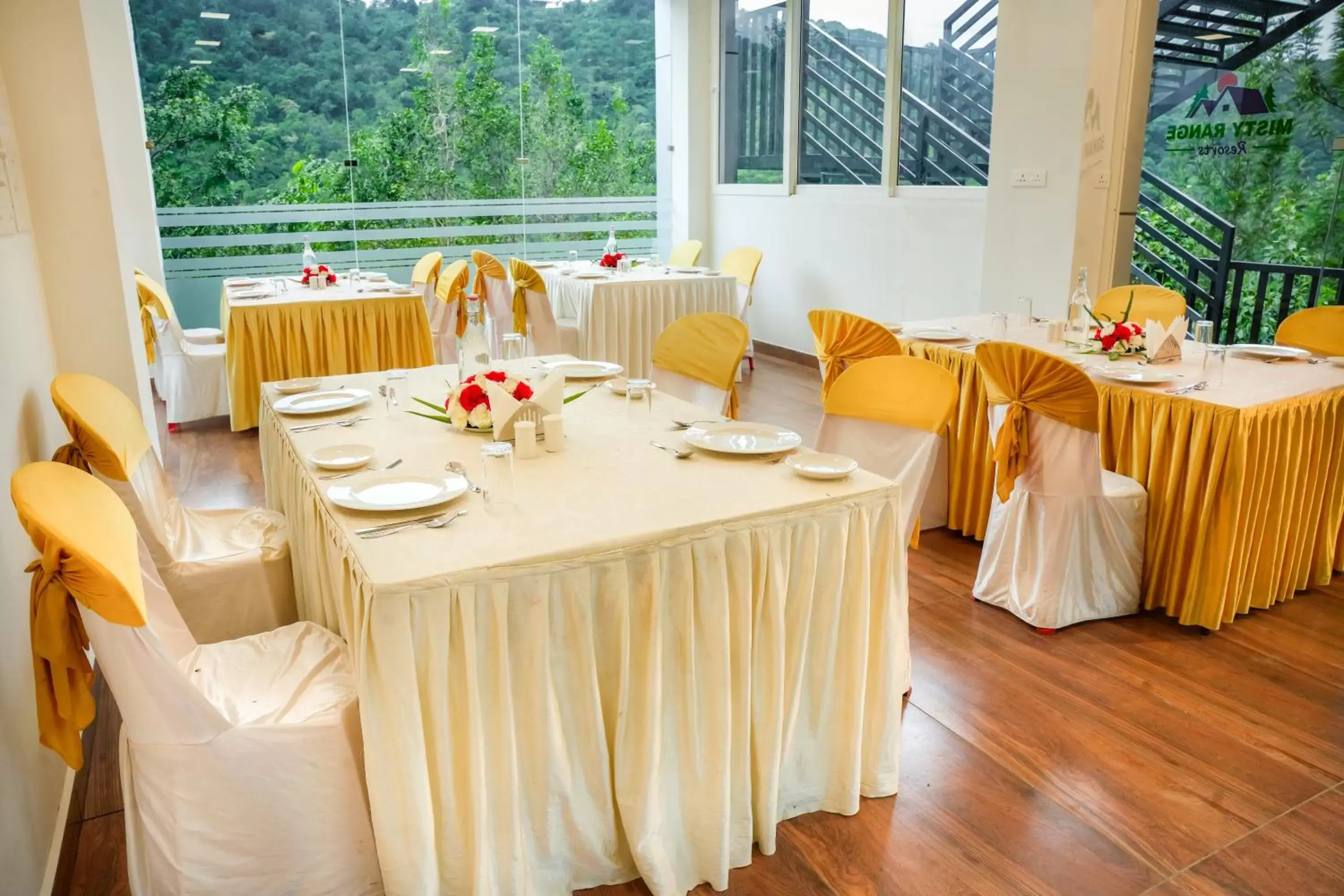 Restaurant/places to eat in Misty Range Resorts Restaurant/places to eat in Misty Range Resorts