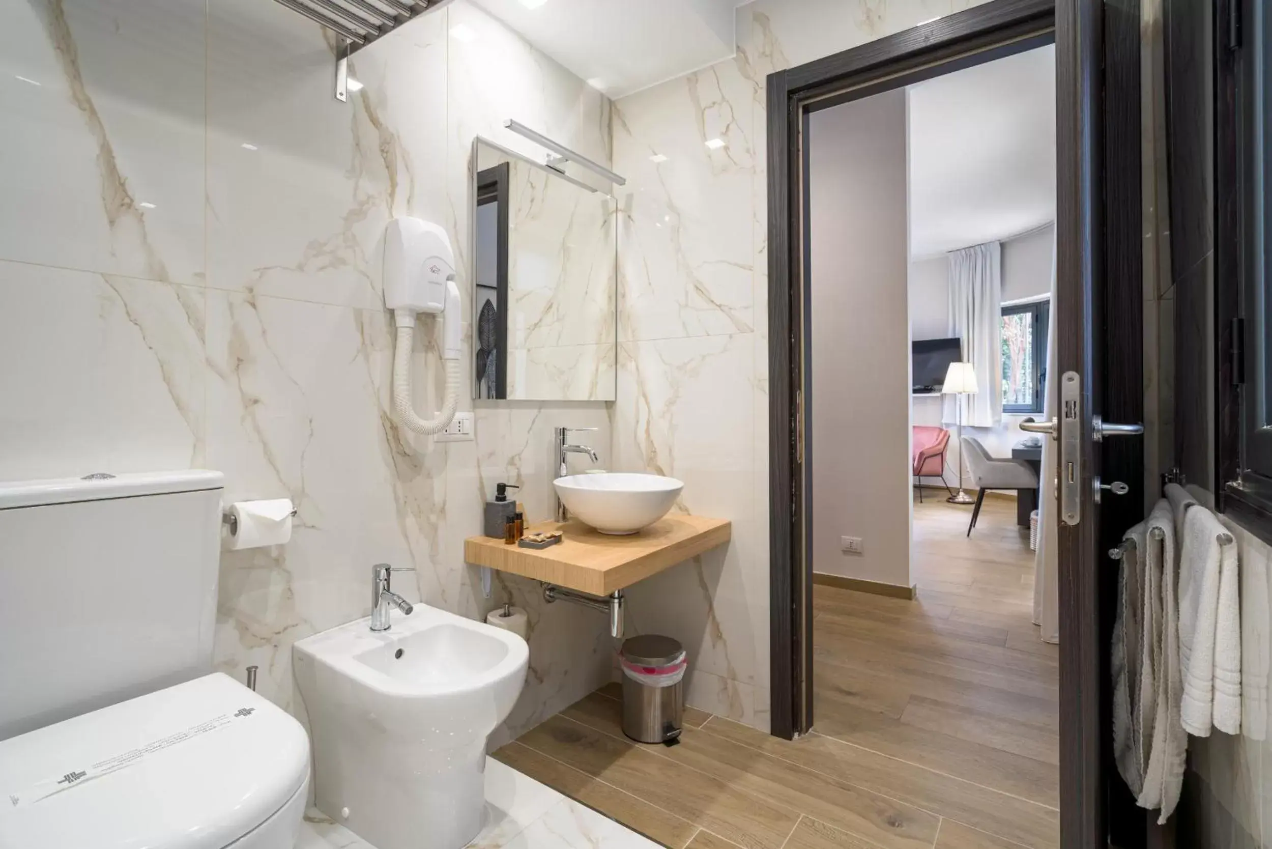 Bathroom in Taormina Palace Hotel