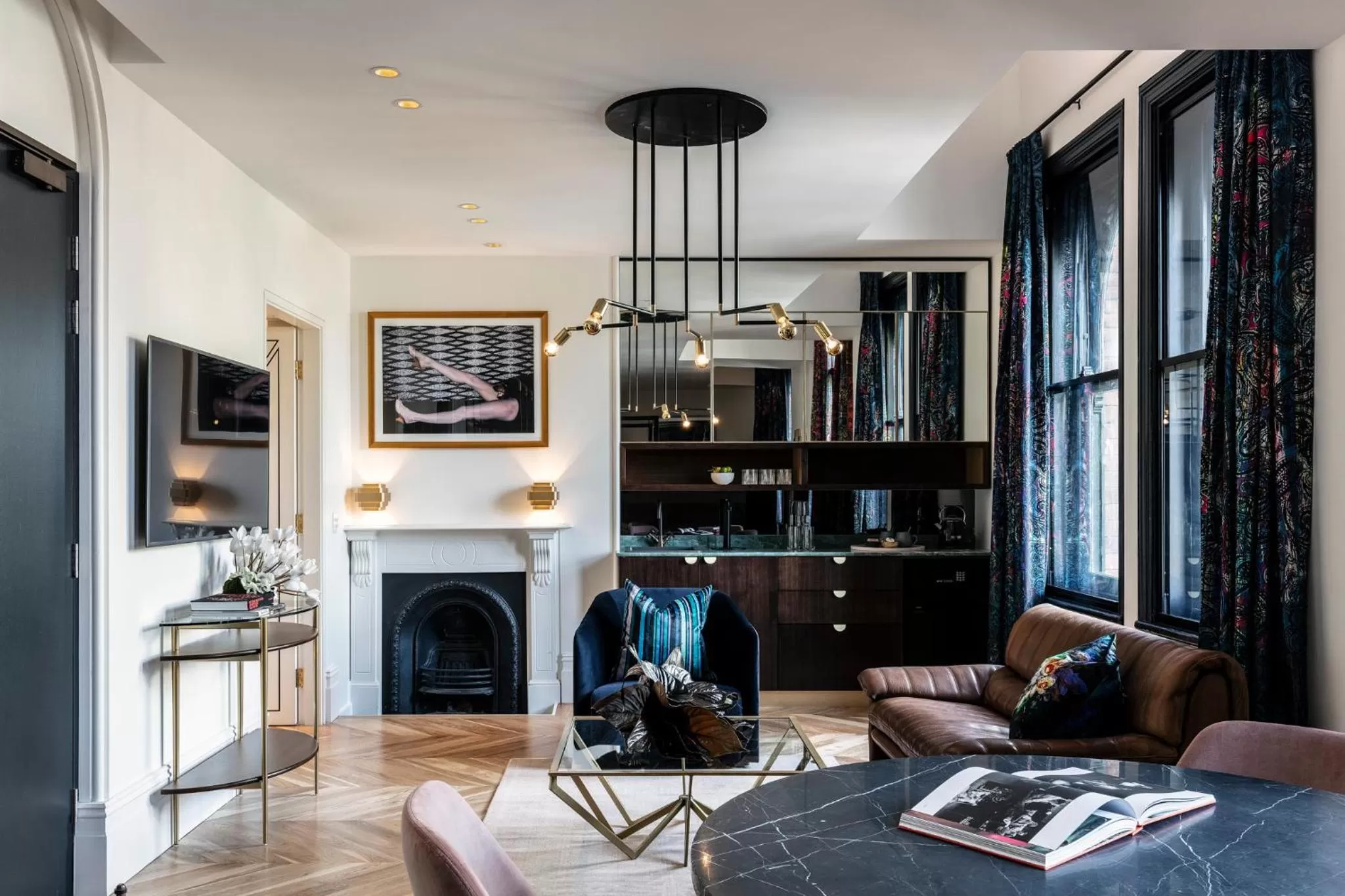 TV and multimedia in Crystalbrook Albion