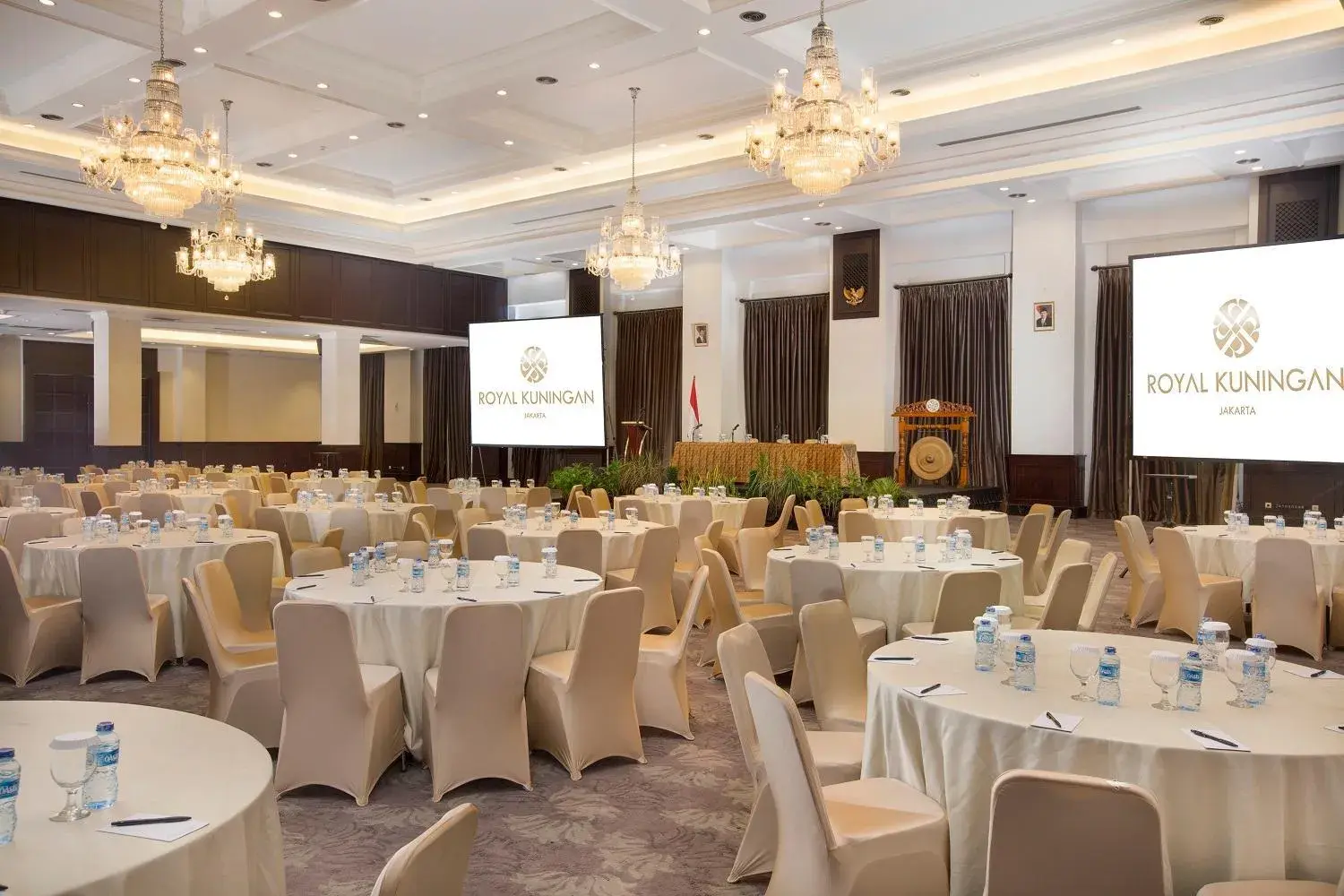 Banquet/Function facilities, Banquet Facilities in Royal Kuningan Hotel