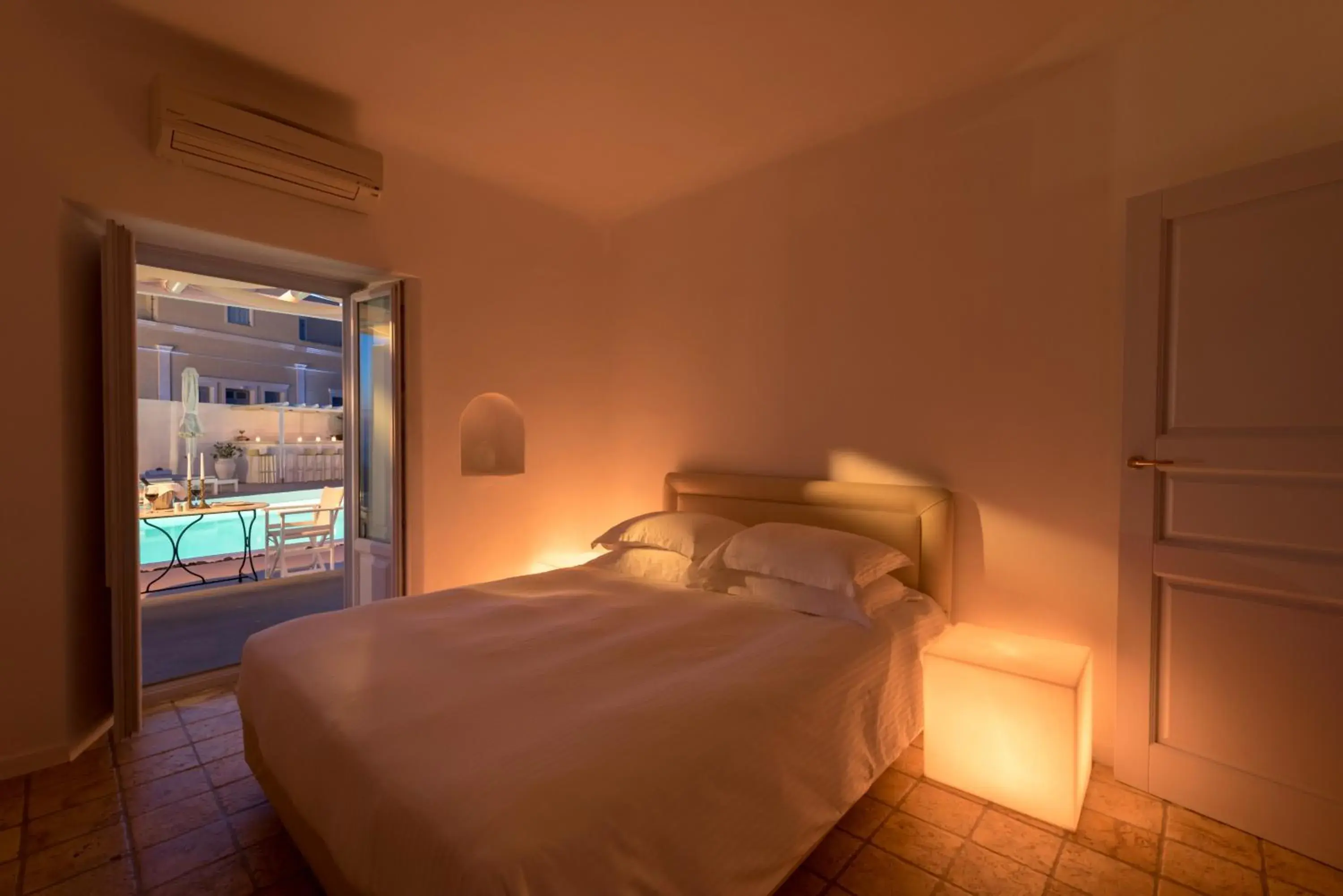 Bed in Aria Suites & Villas