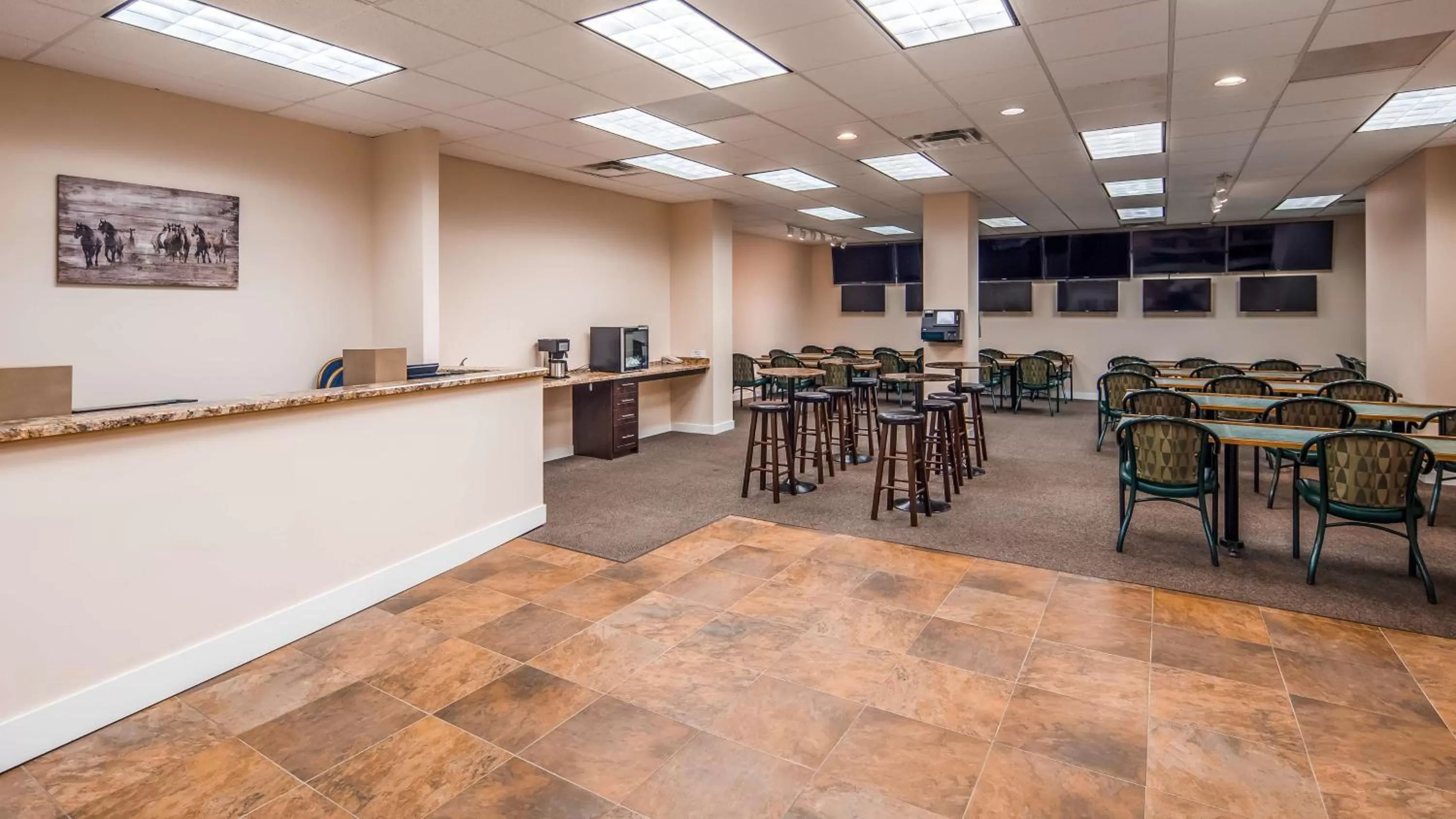 Lobby or reception in Seven Oaks Hotel Regina