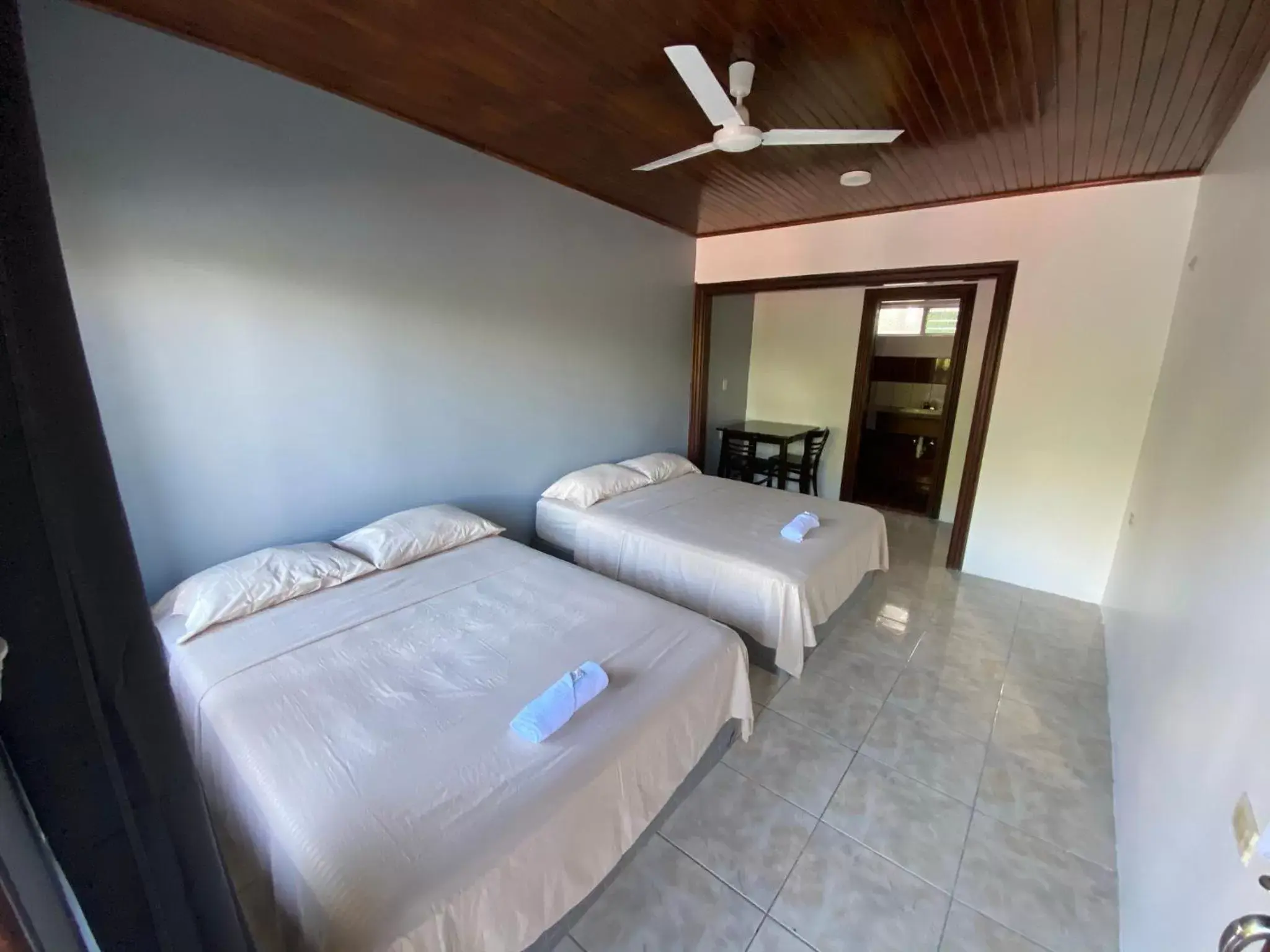 Property building, Bed in Hotel Puerto San Luis