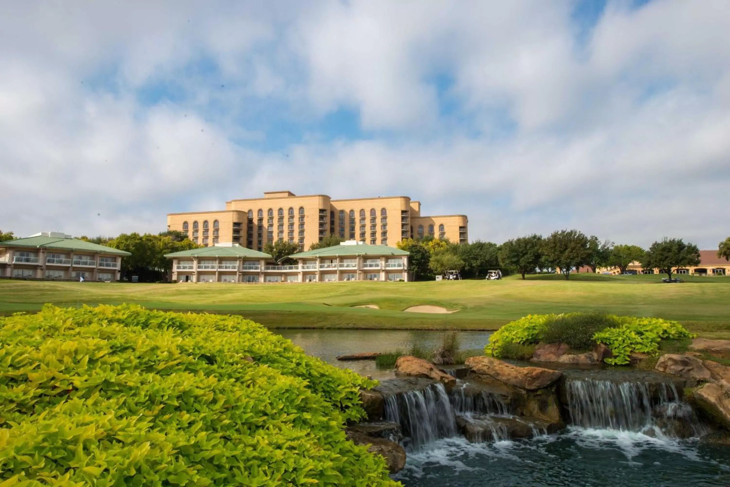 Golfcourse, Property Building in The Las Colinas Resort, Dallas