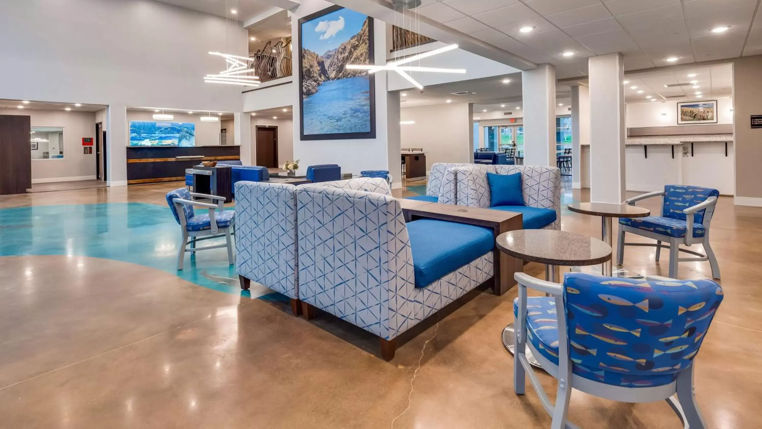 Lobby or reception, Lounge/Bar in Best Western Plus The Inn at Hells Canyon
