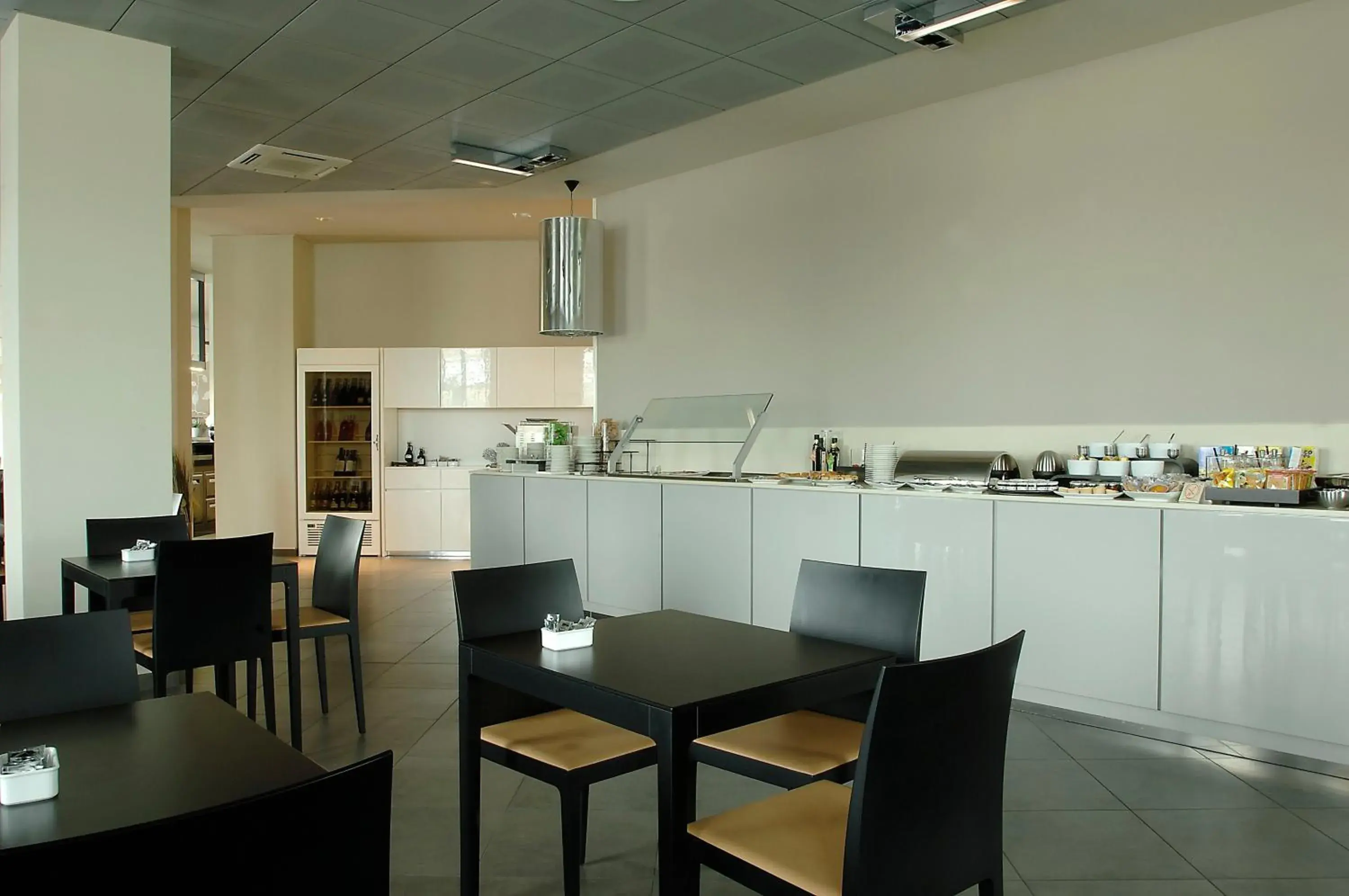 Restaurant/places to eat in G Hotel Ancona Restaurant/places to eat in G Hotel Ancona