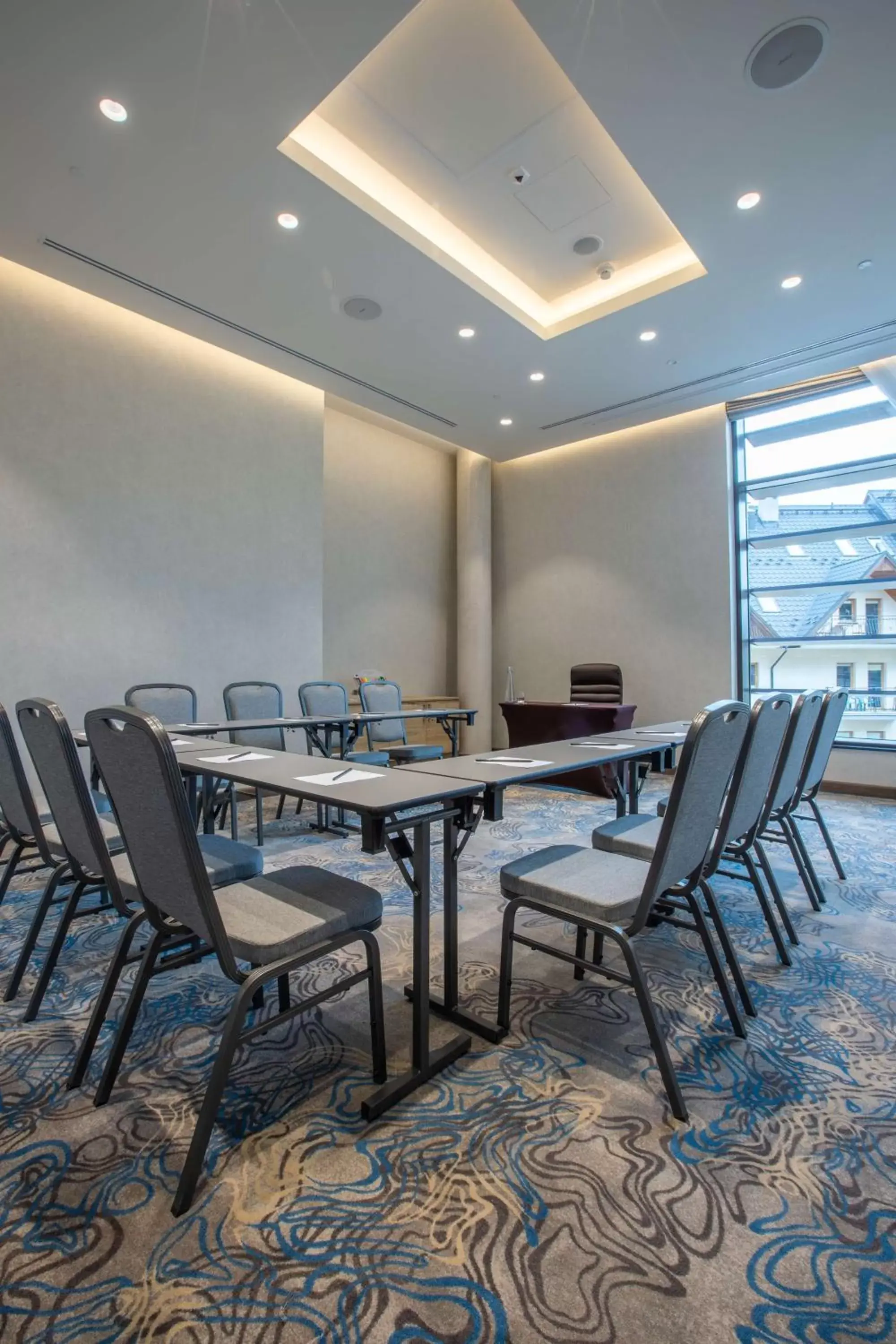 Business facilities in Radisson Blu Hotel & Residences