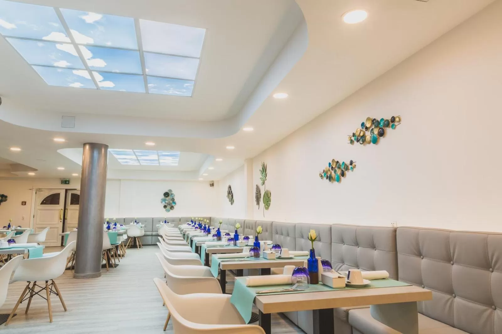 Restaurant/places to eat in Hotel Santo