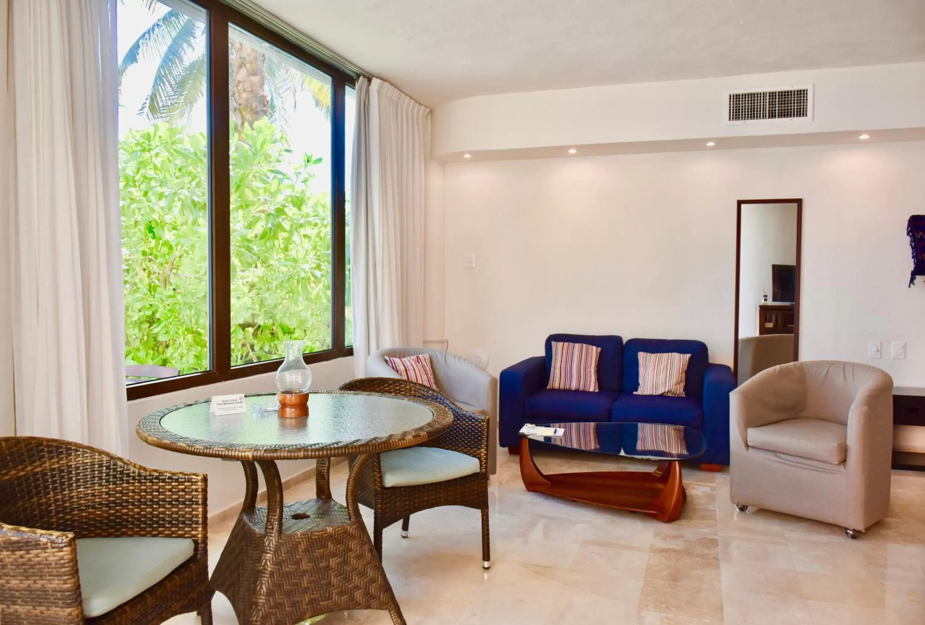 Photo of the whole room in Playa Palms Beach Hotel