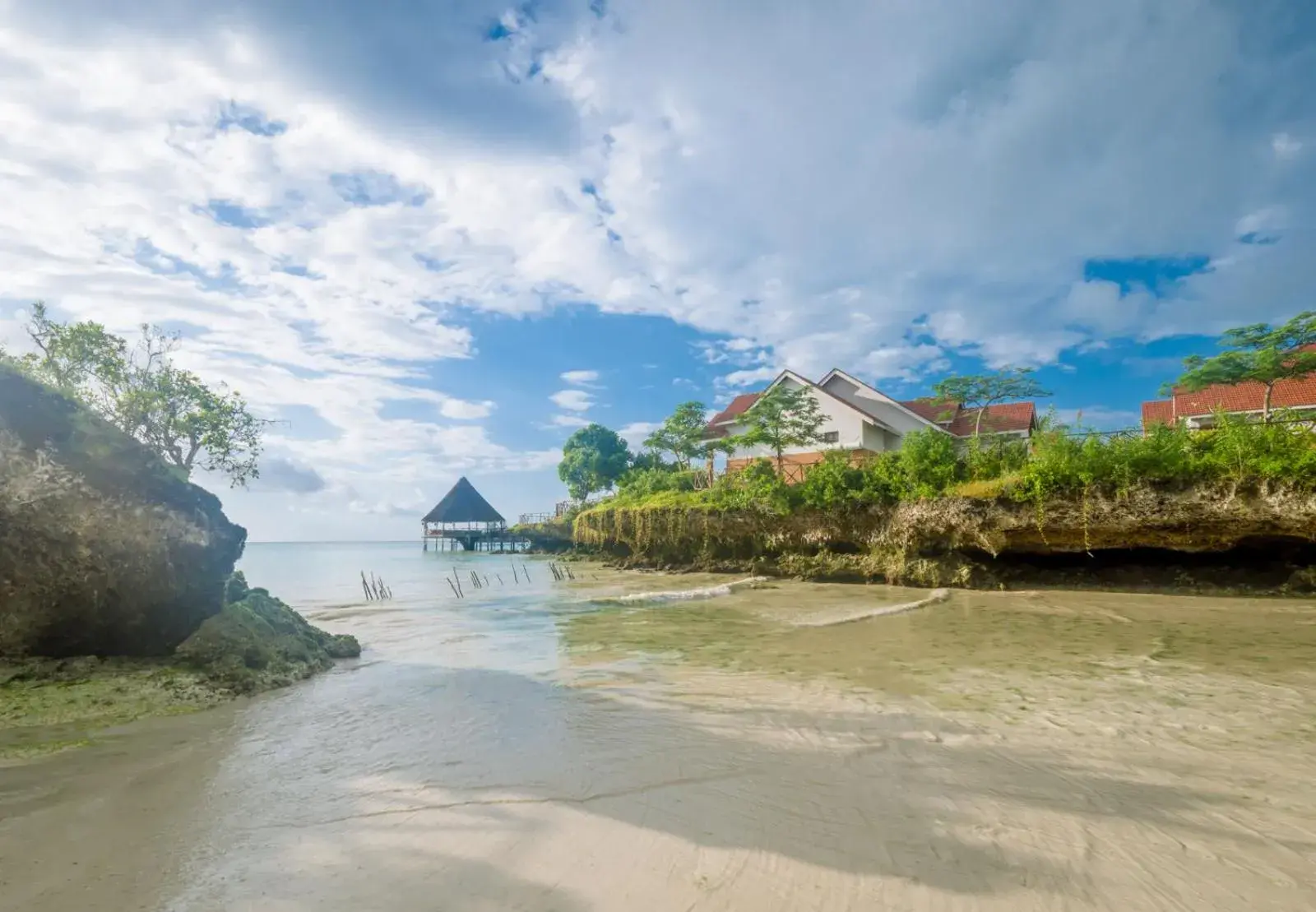 Beach in Azao Resort & Spa