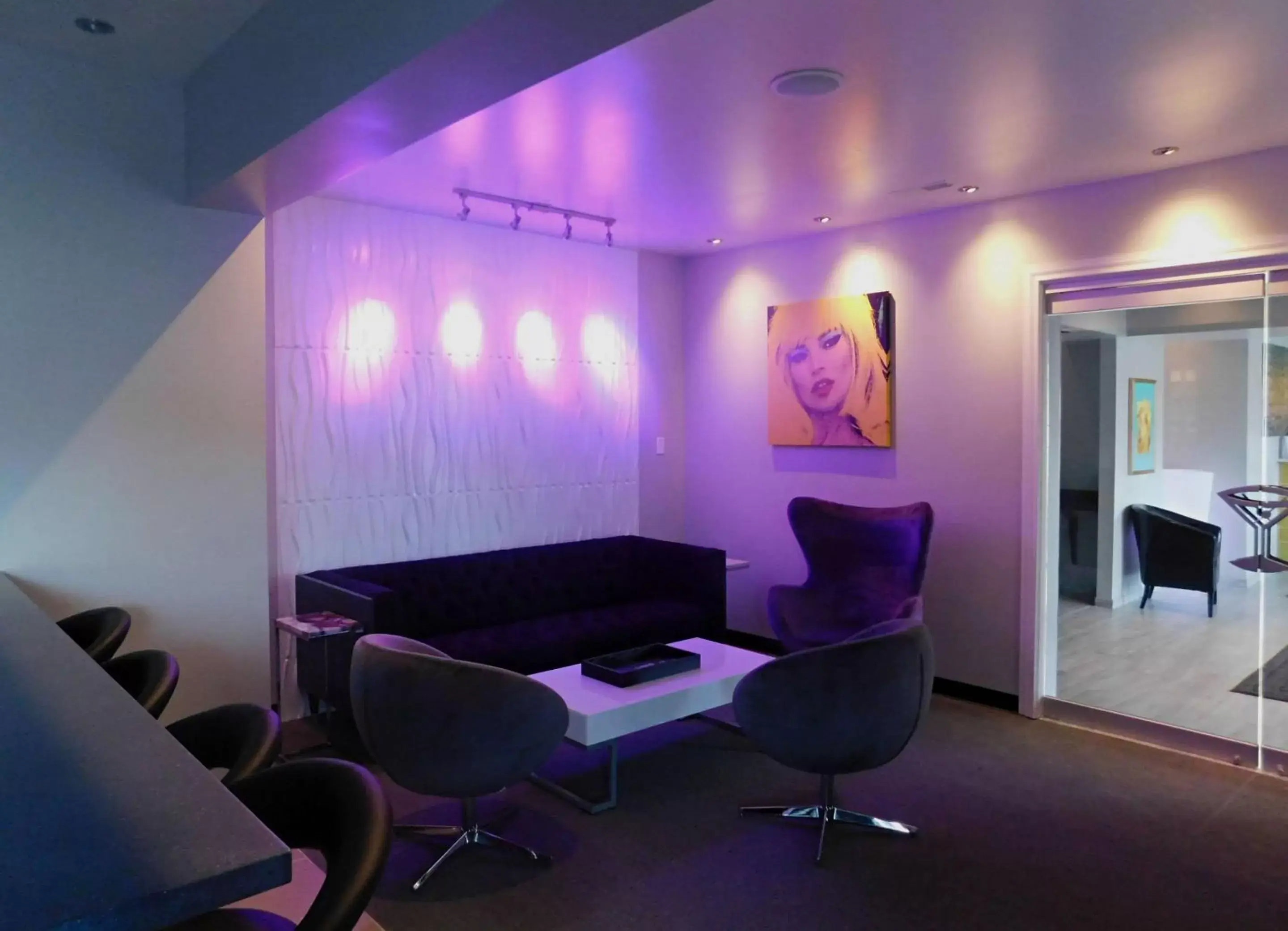 Lounge or bar, Seating Area in Studio Z, Ascend Hotel Collection