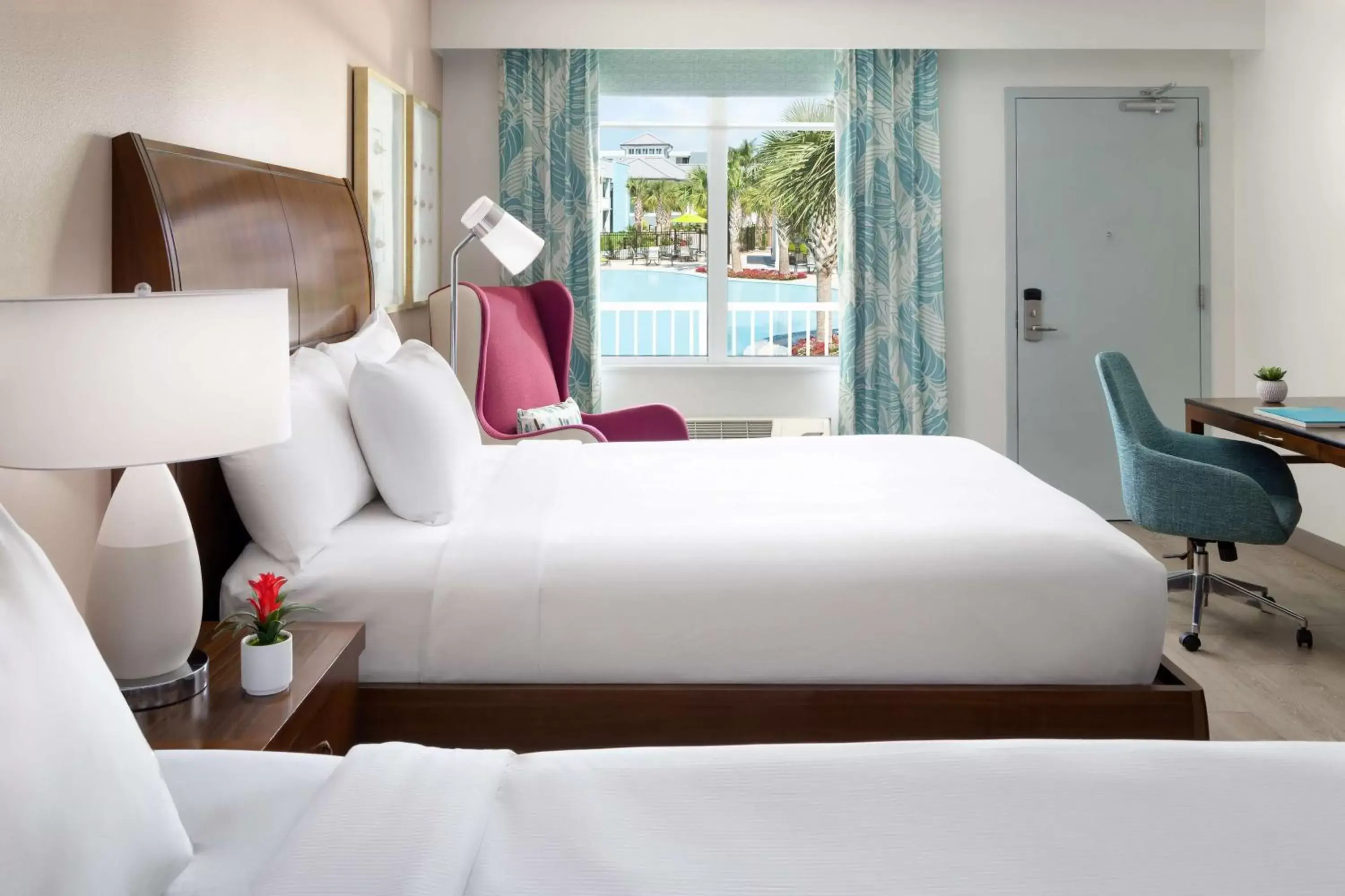 Bed in Hilton Garden Inn Key West / The Keys Collection