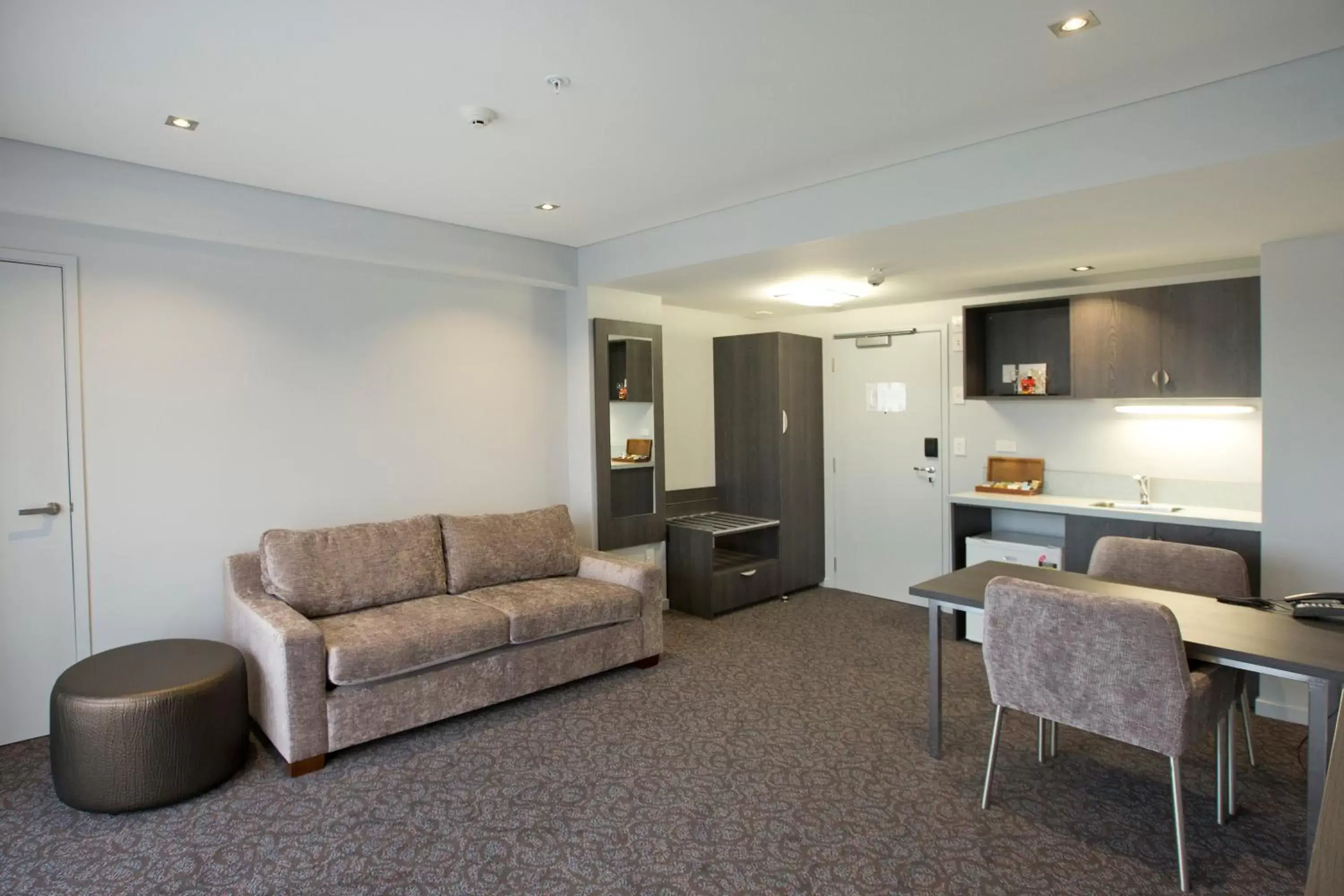 Living room, Seating Area in Copthorne Hotel Palmerston North