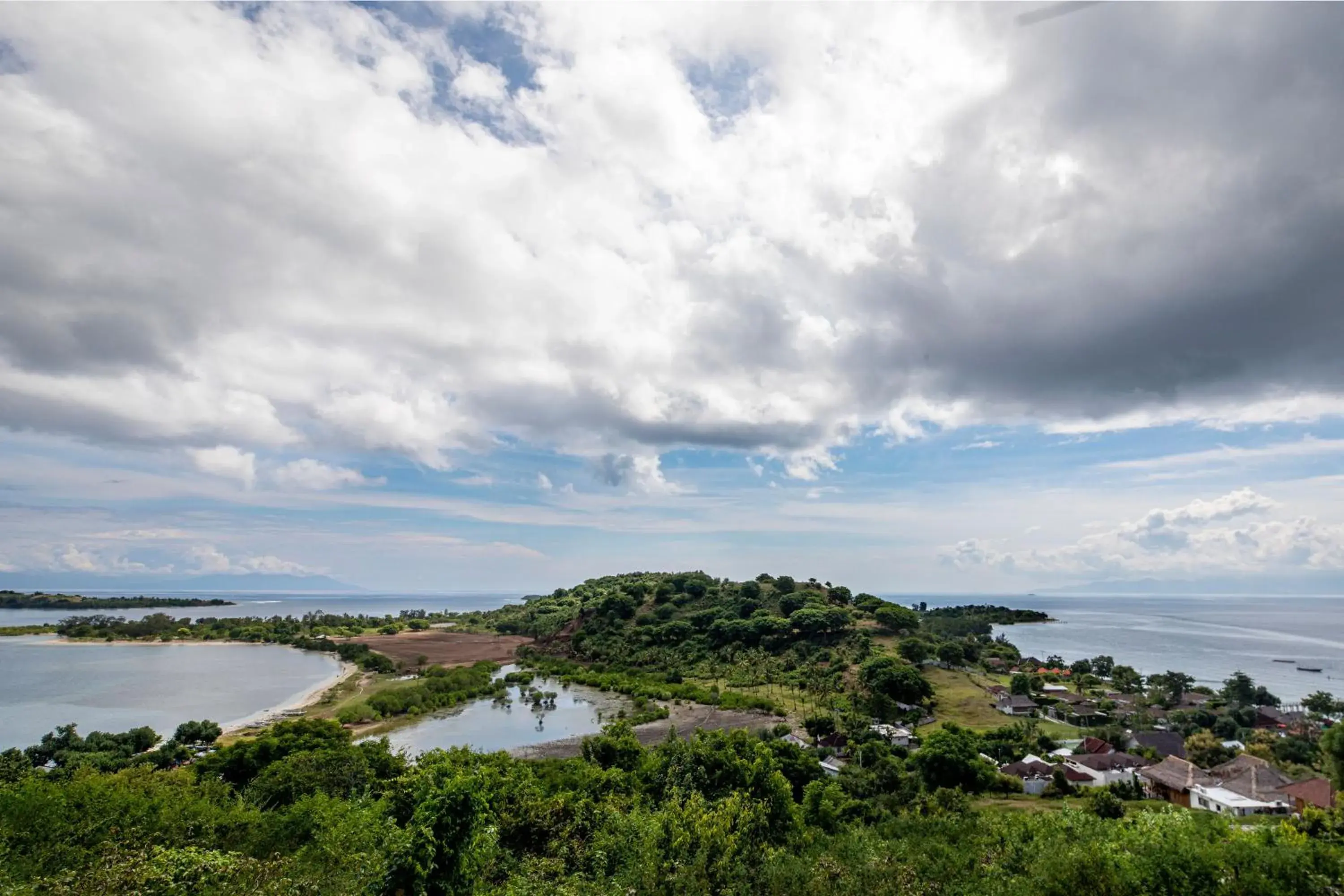 Natural landscape, Bird's-eye View in Kokomo Resort Gili Gede