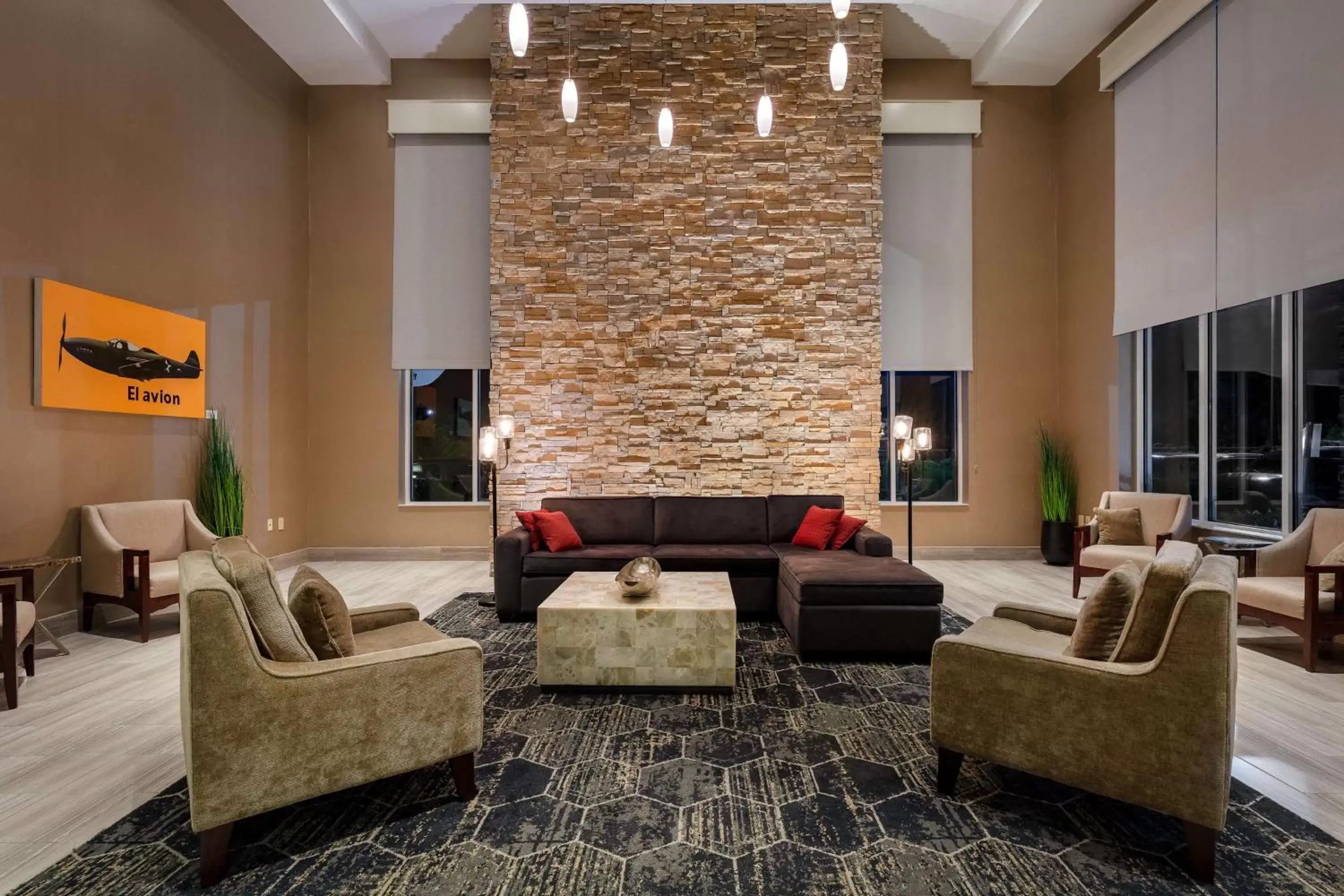 Lobby or reception, Seating Area in DoubleTree by Hilton Hotel Savannah Airport