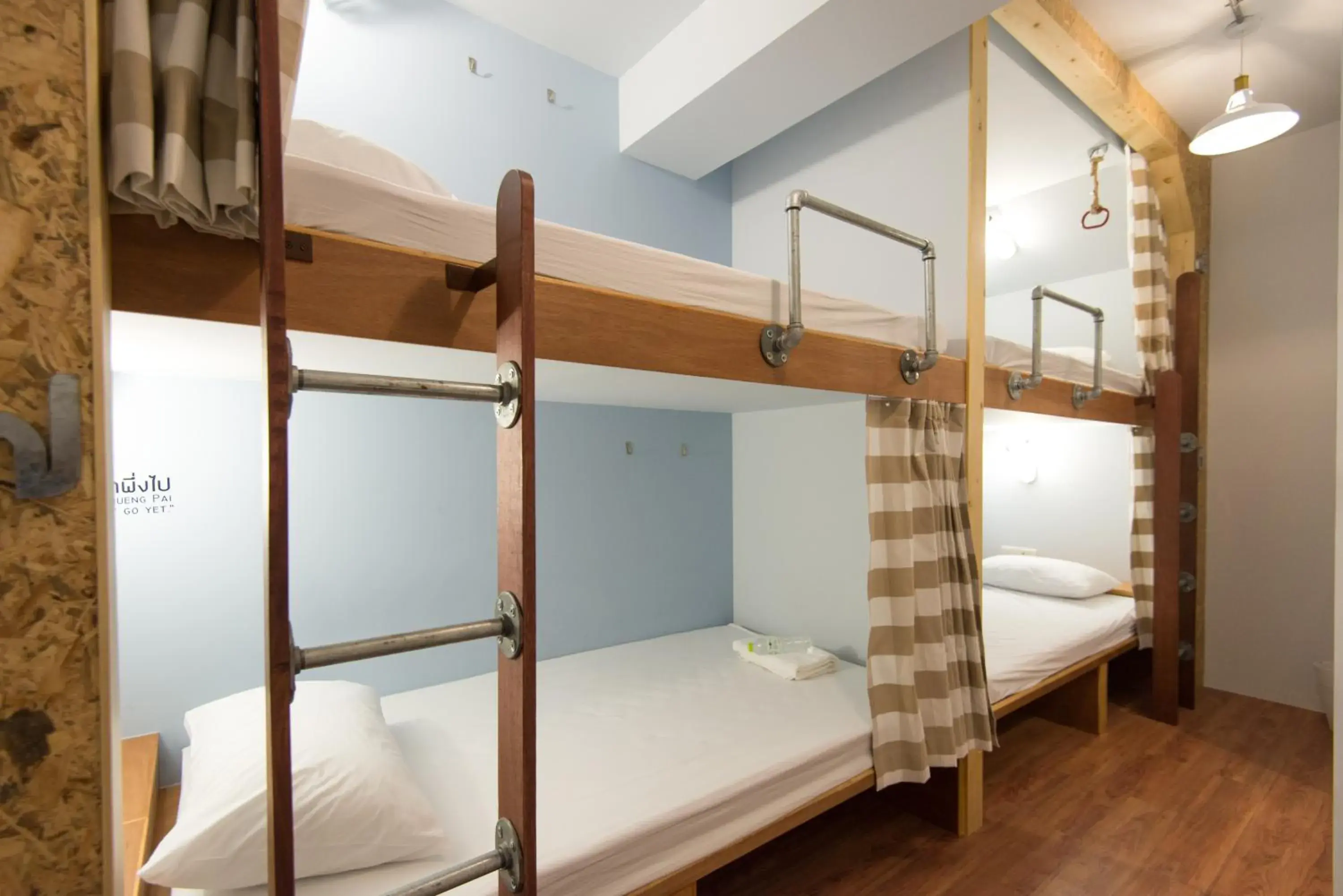 Bedroom, Bunk Bed in Barn & Bed Hostel
