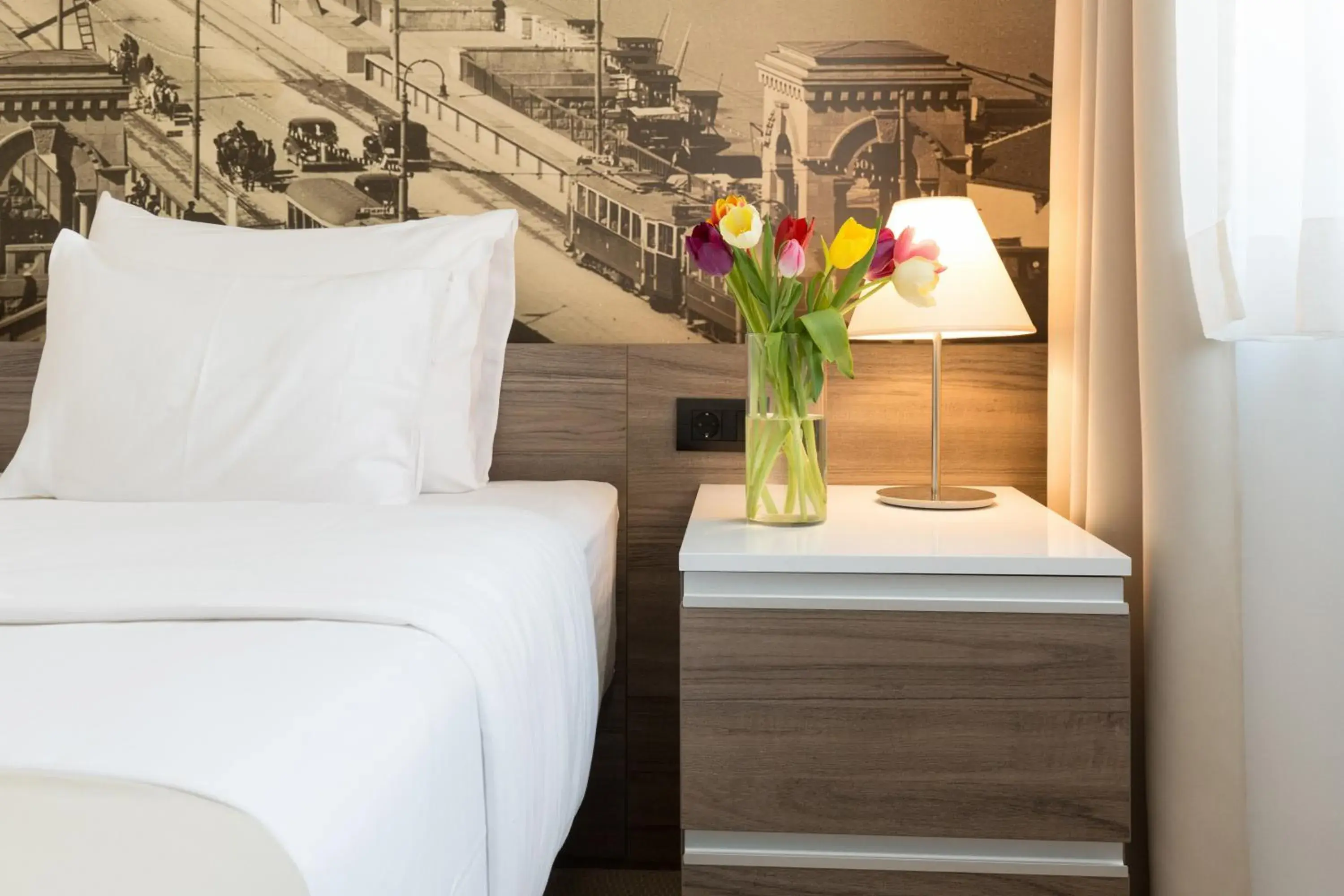 Photo of the whole room, Bed in Hotel Royal Inn Photo of the whole room, Bed in Hotel Royal Inn