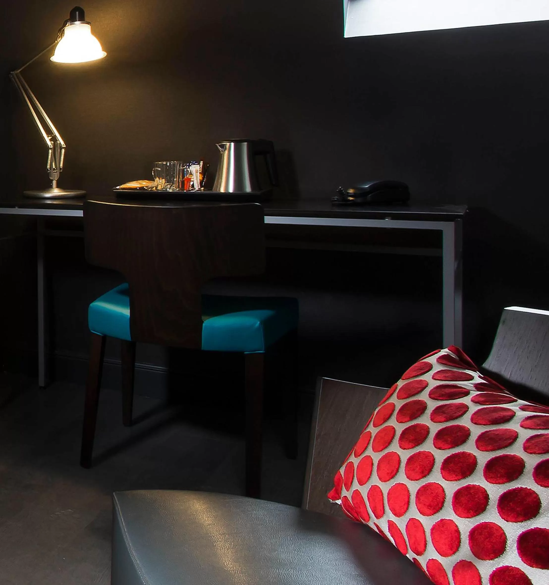 Coffee/tea facilities in Hôtel Garance