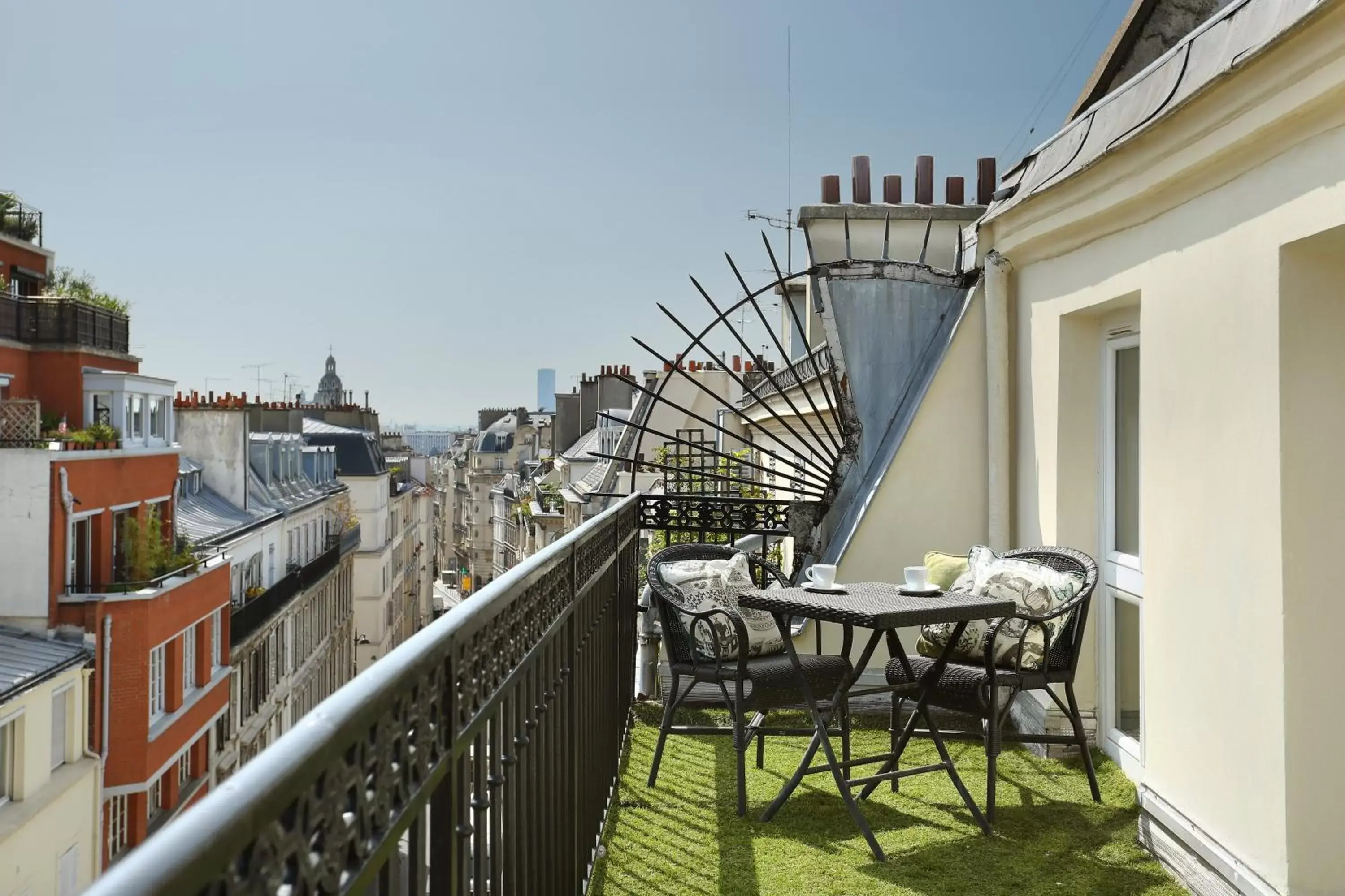 Balcony/Terrace in R. Kipling by Happyculture
