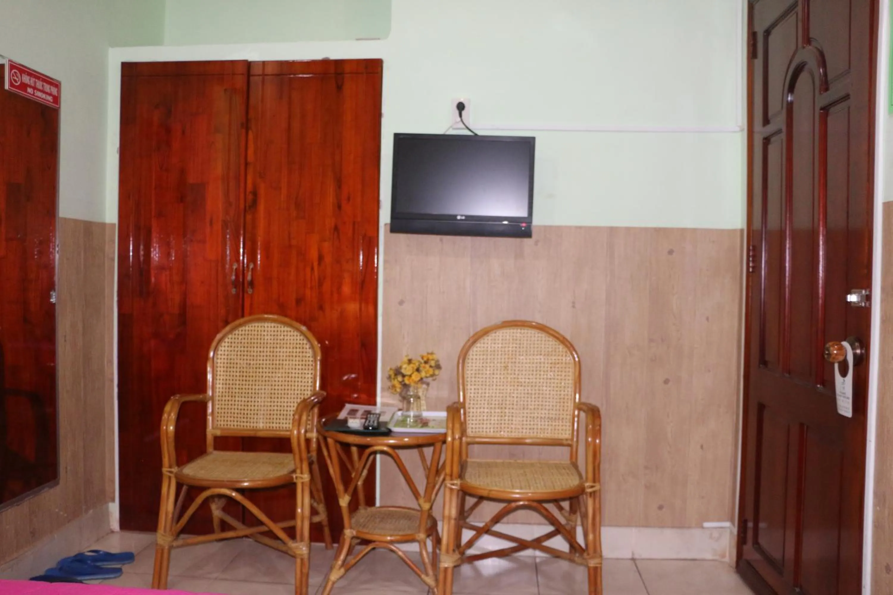 Seating area in Kim Long Hotel