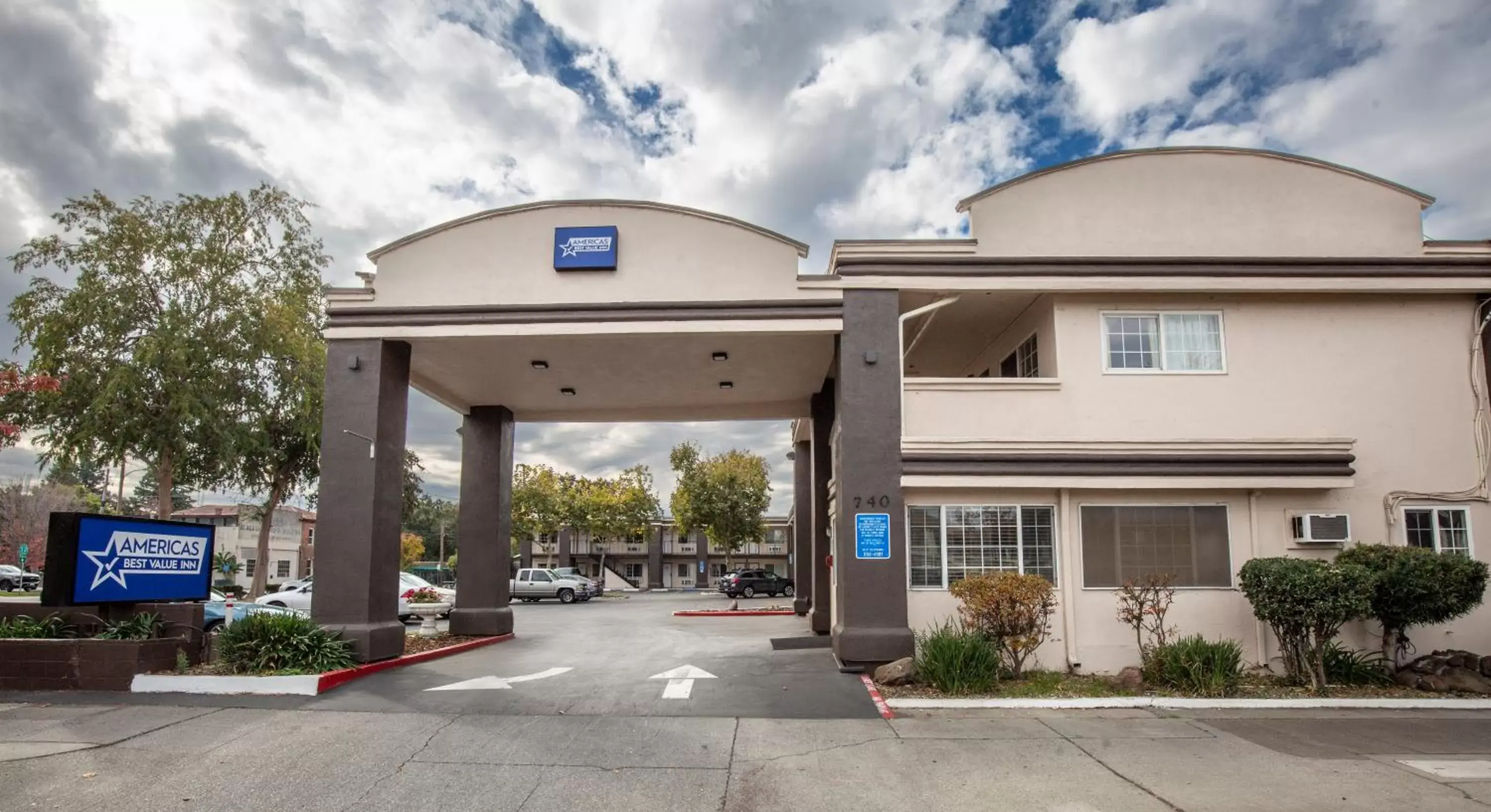 Property Building in Americas Best Value Inn - Chico