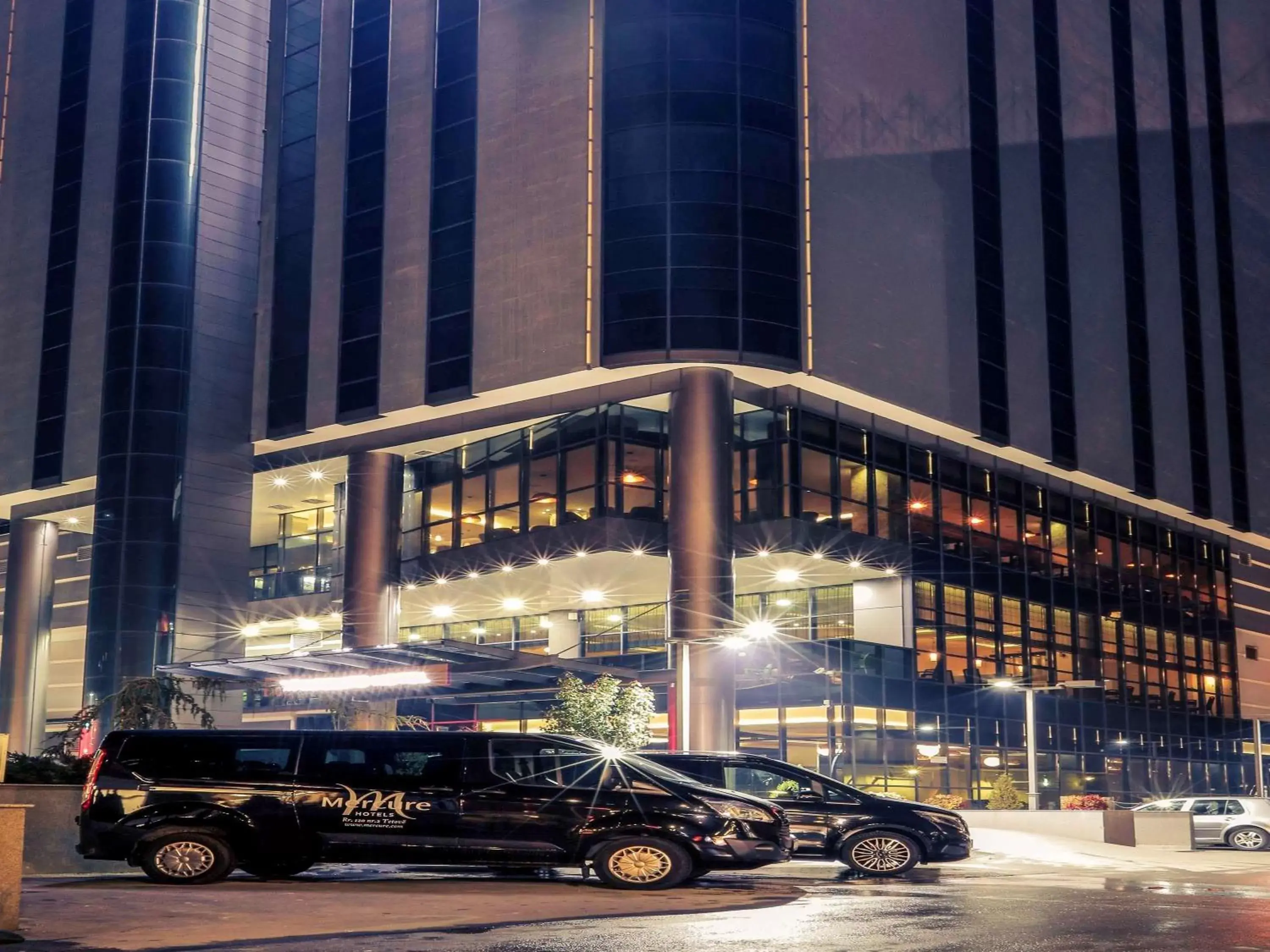 Property building in Mercure Tetovo Property building in Mercure Tetovo