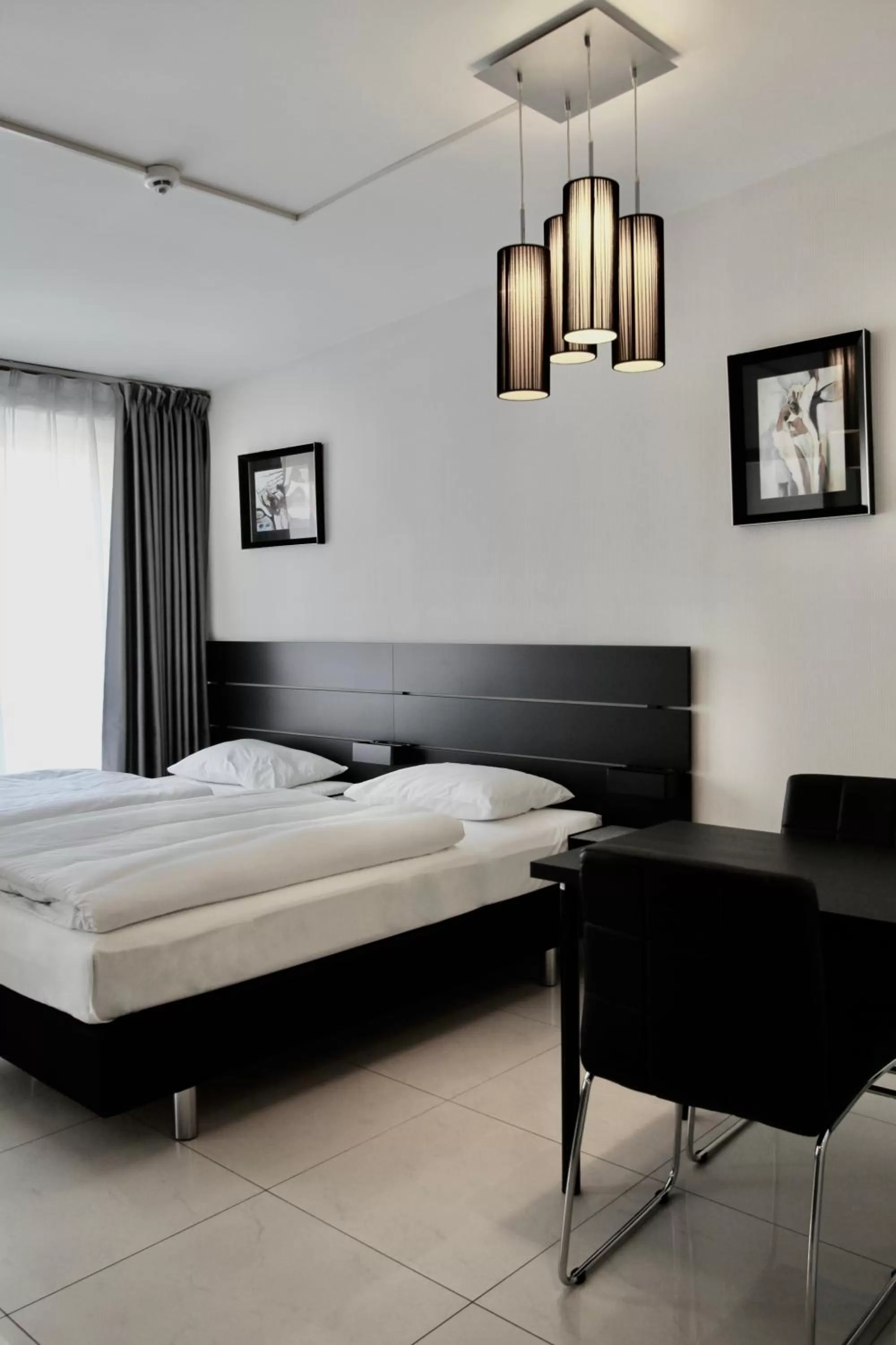 Bed in Super Stay Hotel, Oslo