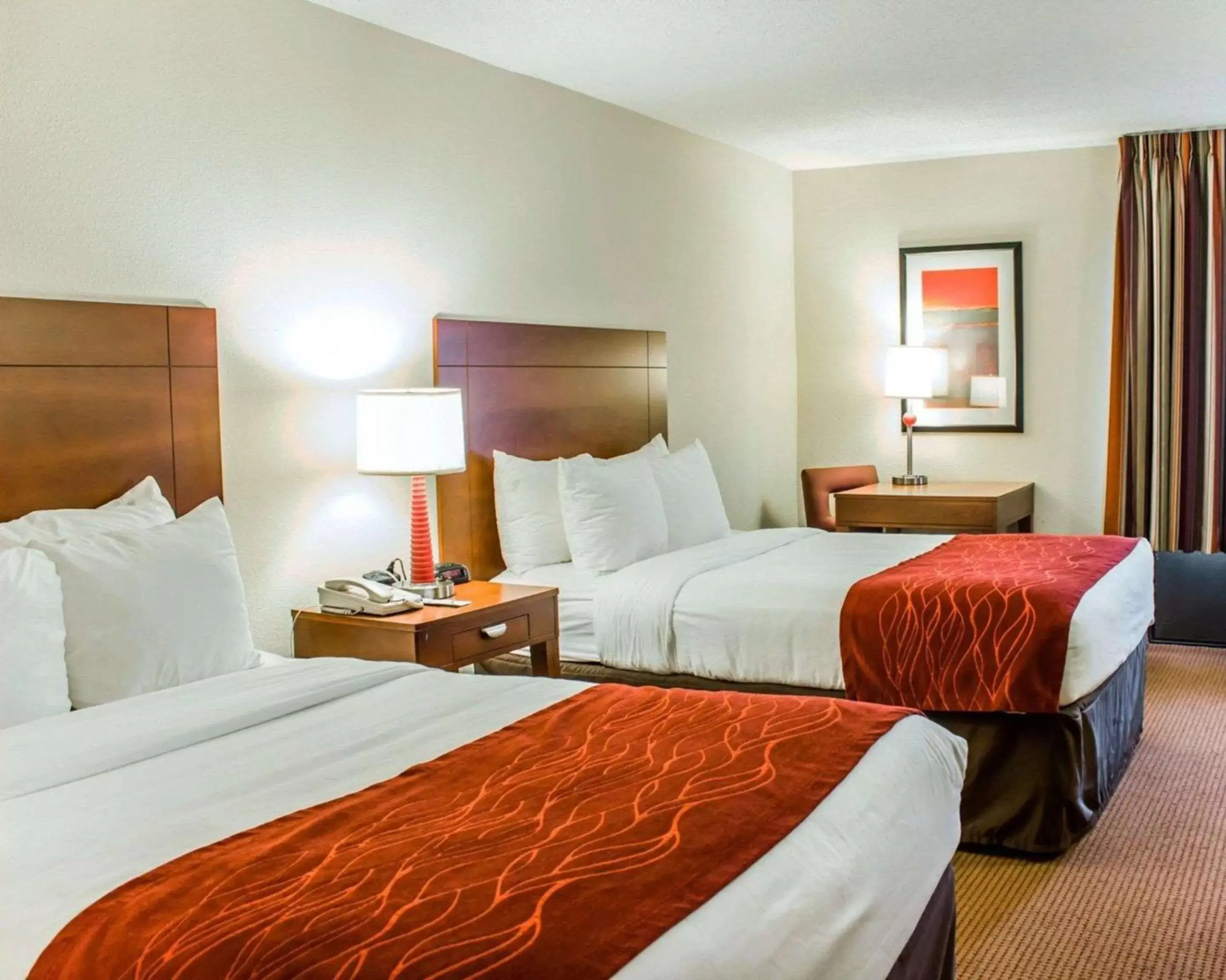 Photo of the whole room, Bed in Comfort Inn Fayetteville West Near Fort Liberty